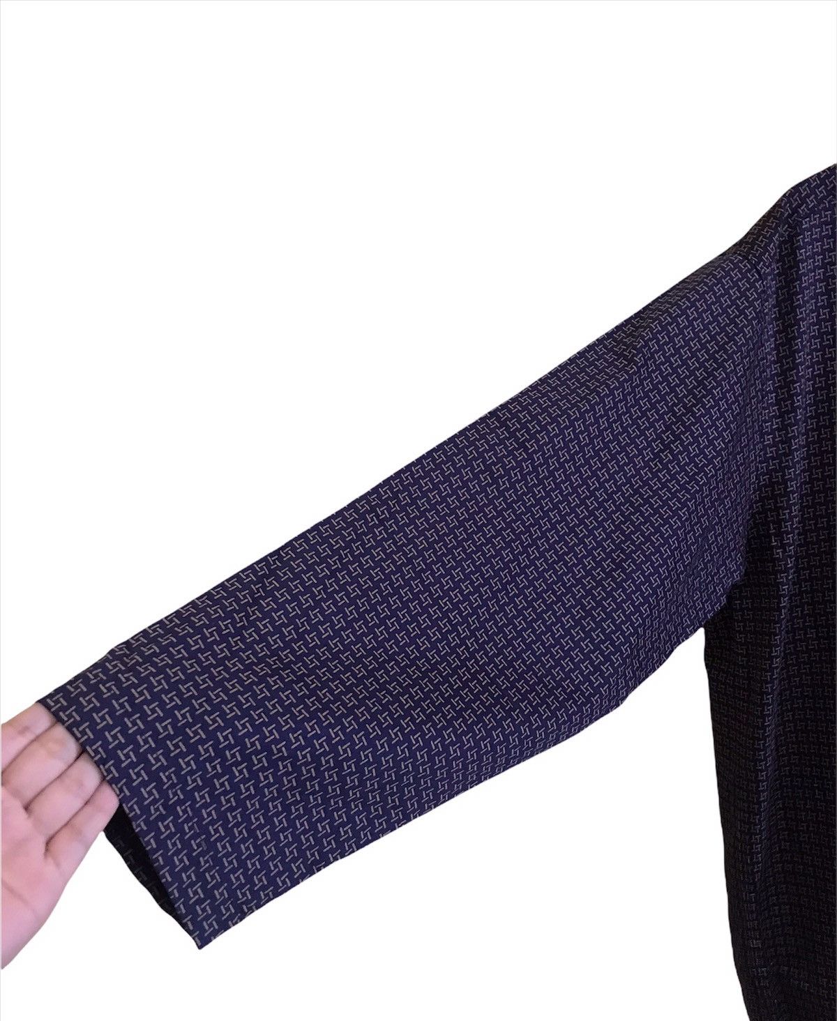 Designer × Givenchy Givenchy Single Pocket Overprint Button Up Collar Shirt Size US L / EU 52-54 / 3 - 3 Thumbnail