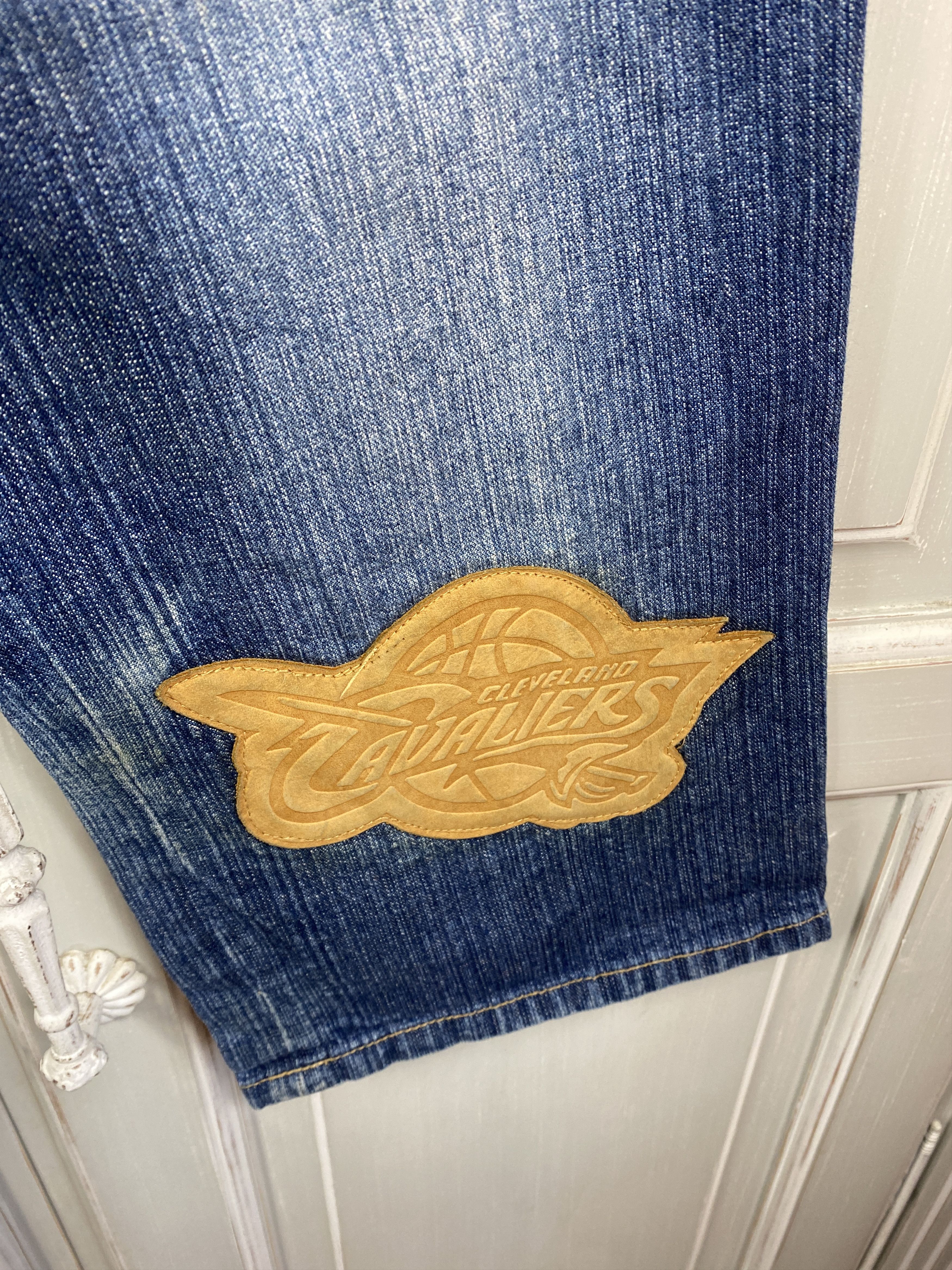 NBA × Other UNK nba leather patchwork blue denim jeans Size US 30 / EU 46 - 4 Thumbnail