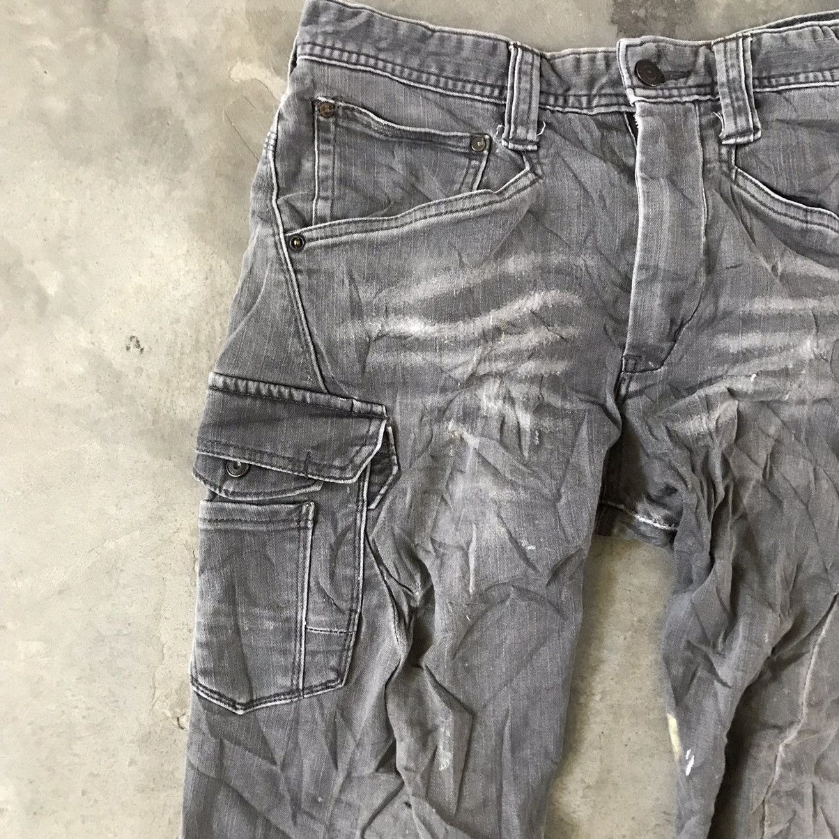 Japanese Brand Rare⚡️Distressed Sun Faded Multipocket Cargo Jeans Size US 32 / EU 48 - 4 Thumbnail