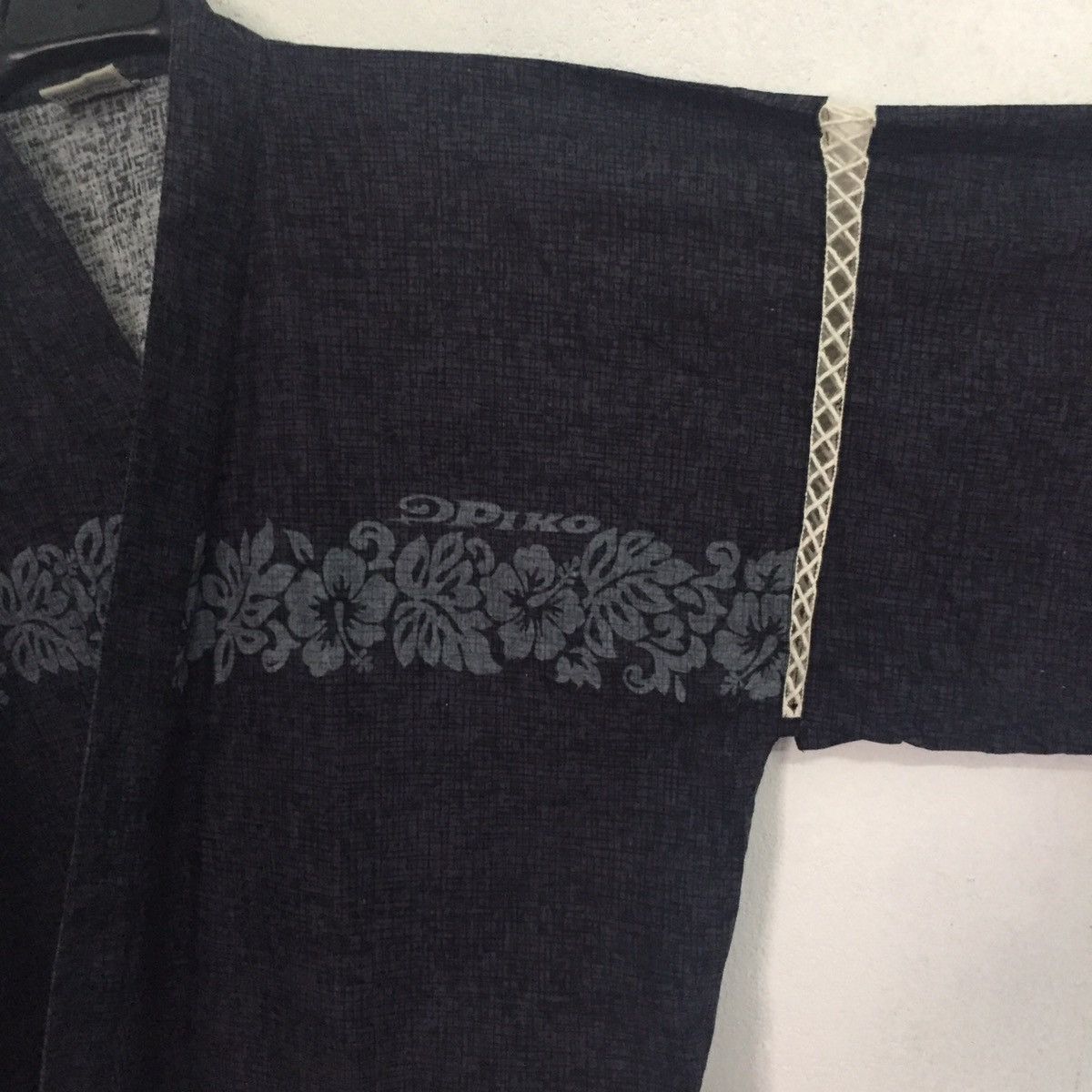 Japanese Brand Vacation Kimono Piko Hawaii Flowers Deco Size US XL / EU 56 / 4 - 3 Thumbnail