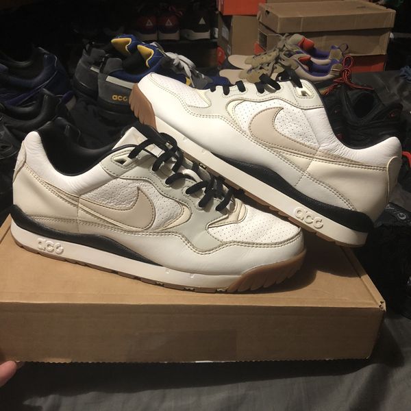 nike acg wildwood summit white