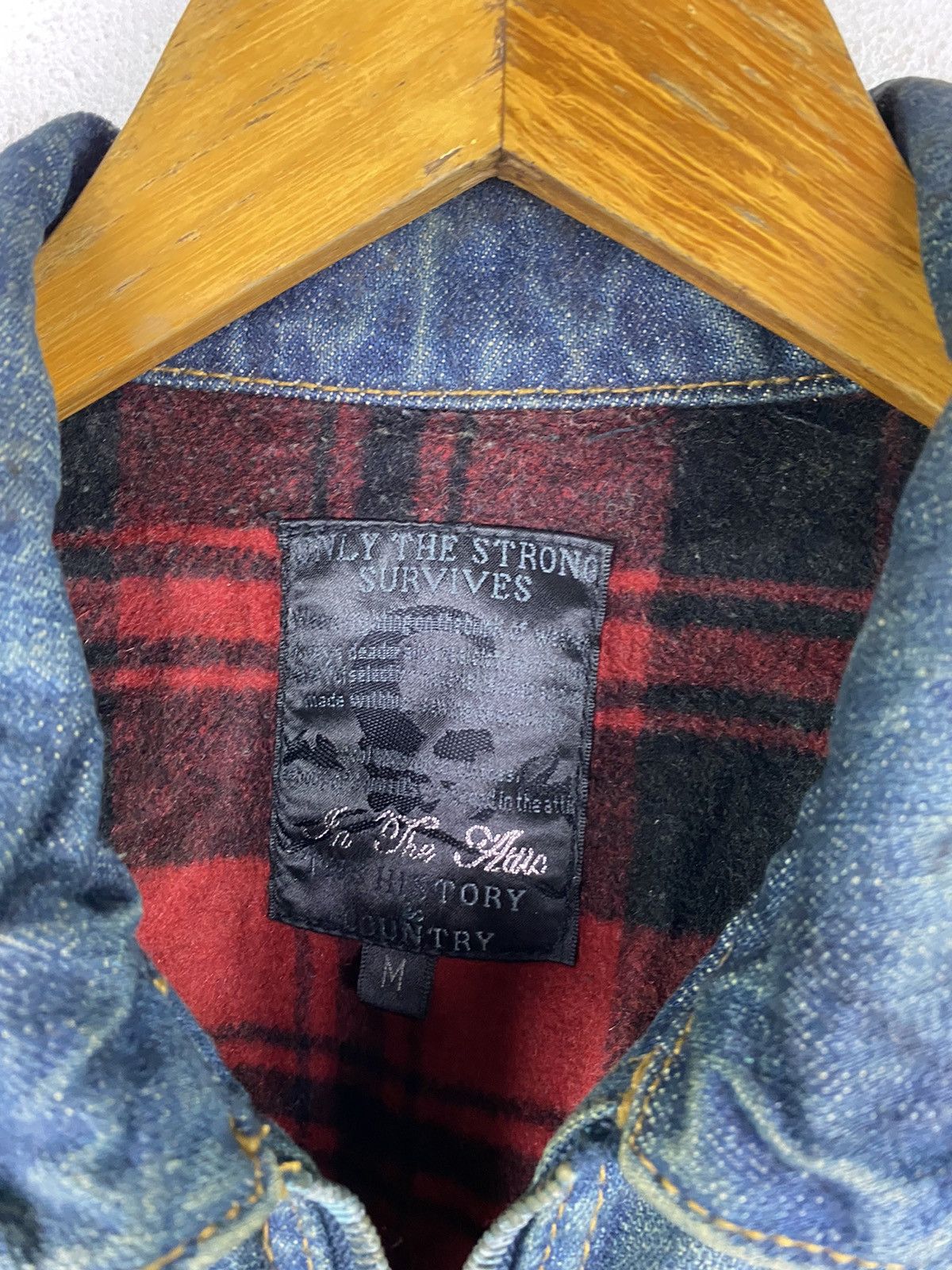 In The Attic × Japanese Brand 🔥DHL SHIPPING🔥IN THE ATTIC DENIM JACKET DISTRESSED DESIGN Size US M / EU 48-50 / 2 - 8 Thumbnail
