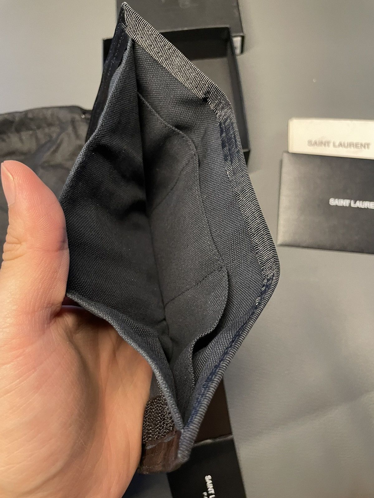 Saint Laurent Paris × Yves Saint Laurent Saint Laurent Wallet American Flag 🇺🇸 Runway Wallet Unisex Size ONE SIZE - 15 Thumbnail