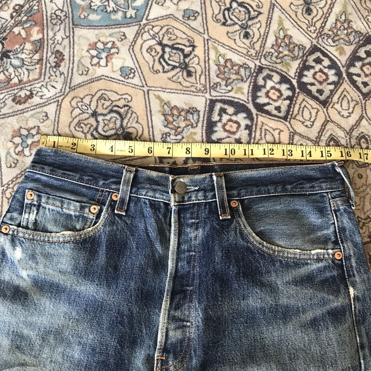 Levi's Vintage Levis 501 Distressed Jeans Made in USA Size US 31 - 20 Thumbnail