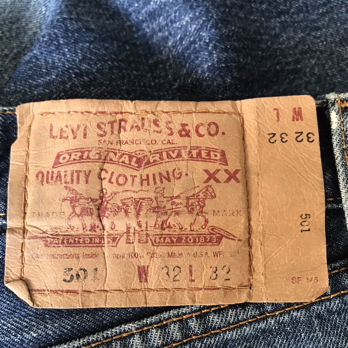 Levi's Vintage Levis 501 Distressed Jeans Made in USA Size US 31 - 16 Thumbnail