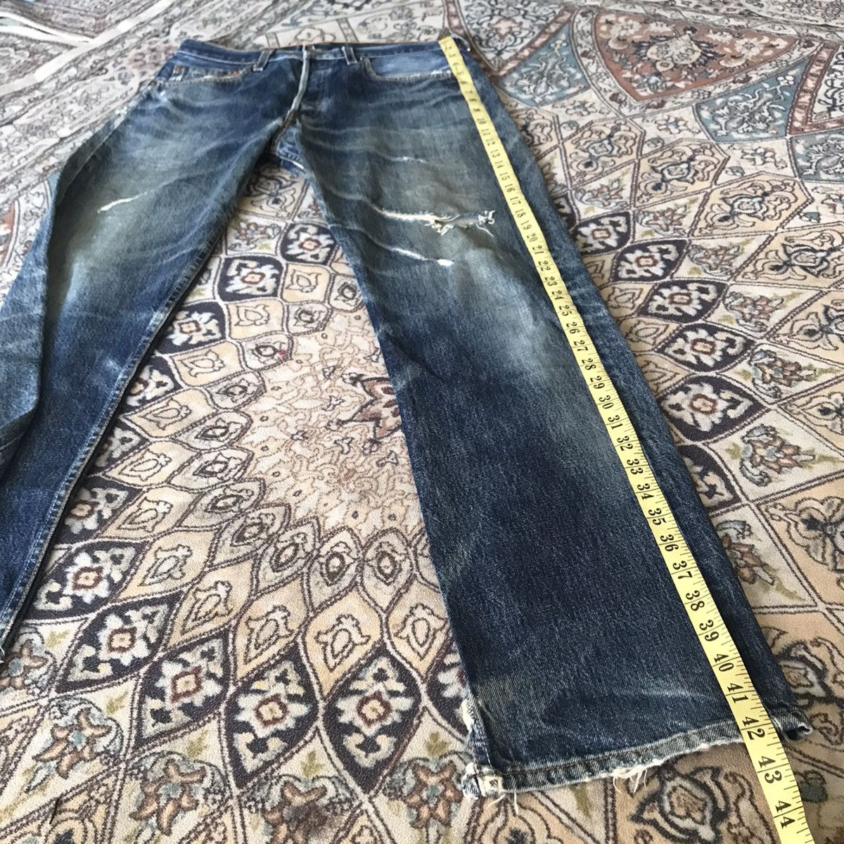 Levi's Vintage Levis 501 Distressed Jeans Made in USA Size US 31 - 21 Thumbnail