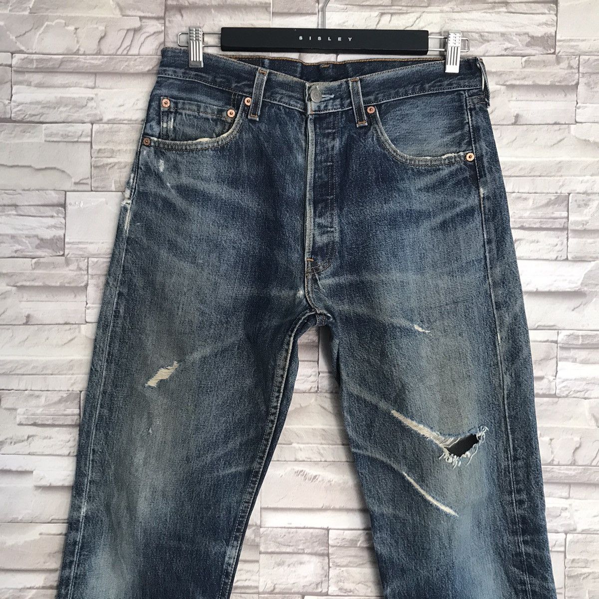 Levi's Vintage Levis 501 Distressed Jeans Made in USA Size US 31 - 4 Thumbnail