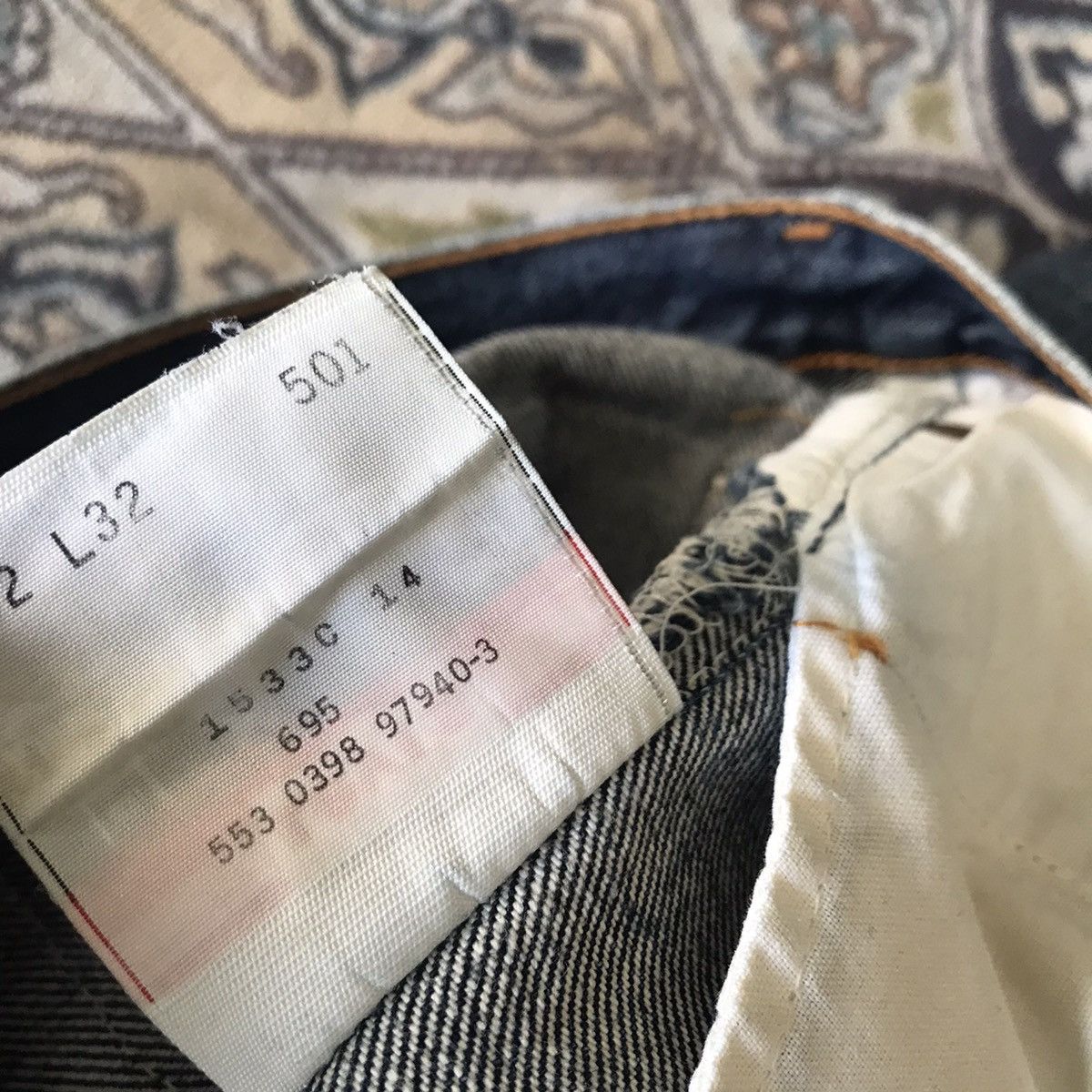 Levi's Vintage Levis 501 Distressed Jeans Made in USA Size US 31 - 19 Thumbnail