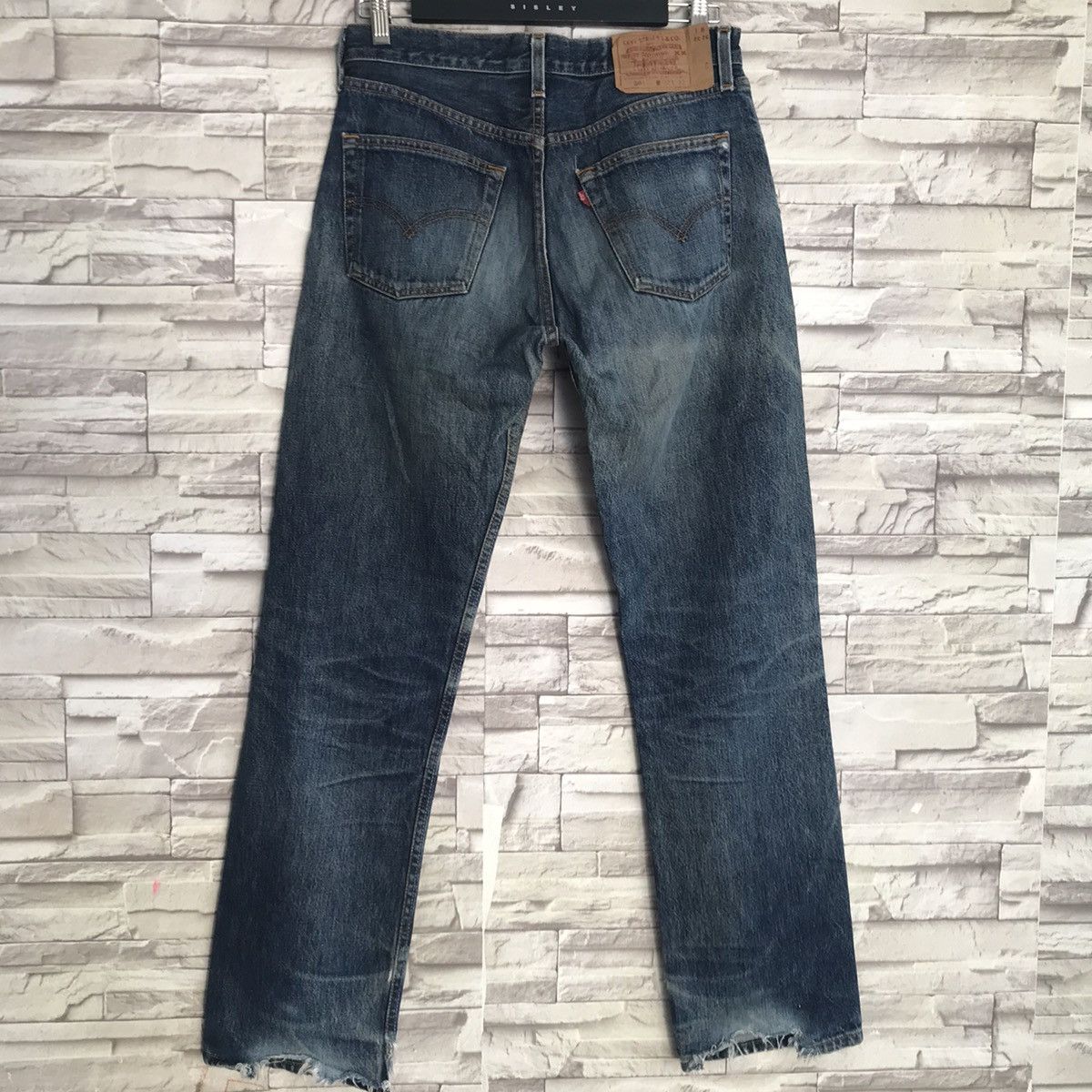 Levi's Vintage Levis 501 Distressed Jeans Made in USA Size US 31 - 11 Thumbnail