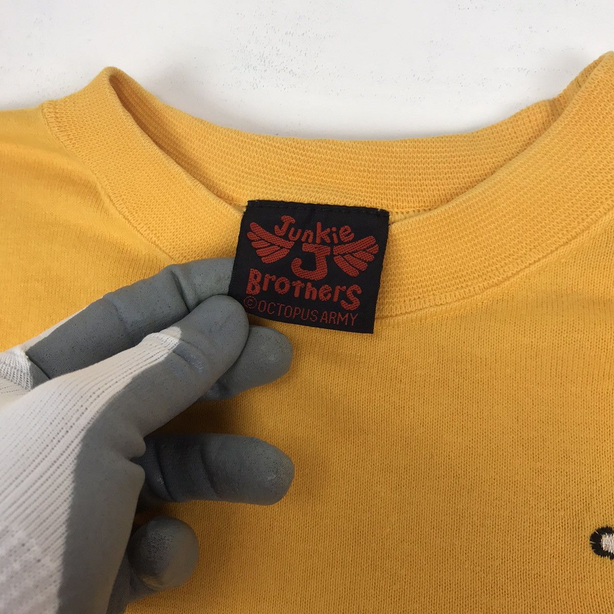 Octopus × Vintage Rare💥Vintage drunker dog junkie brothers by octopus army Size US L / EU 52-54 / 3 - 10 Thumbnail