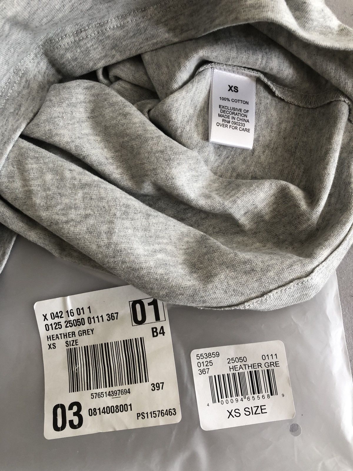 Fear of God Fear of God Essentials reflective long sleeve tee Size US XS / EU 42 / 0 - 8 Thumbnail