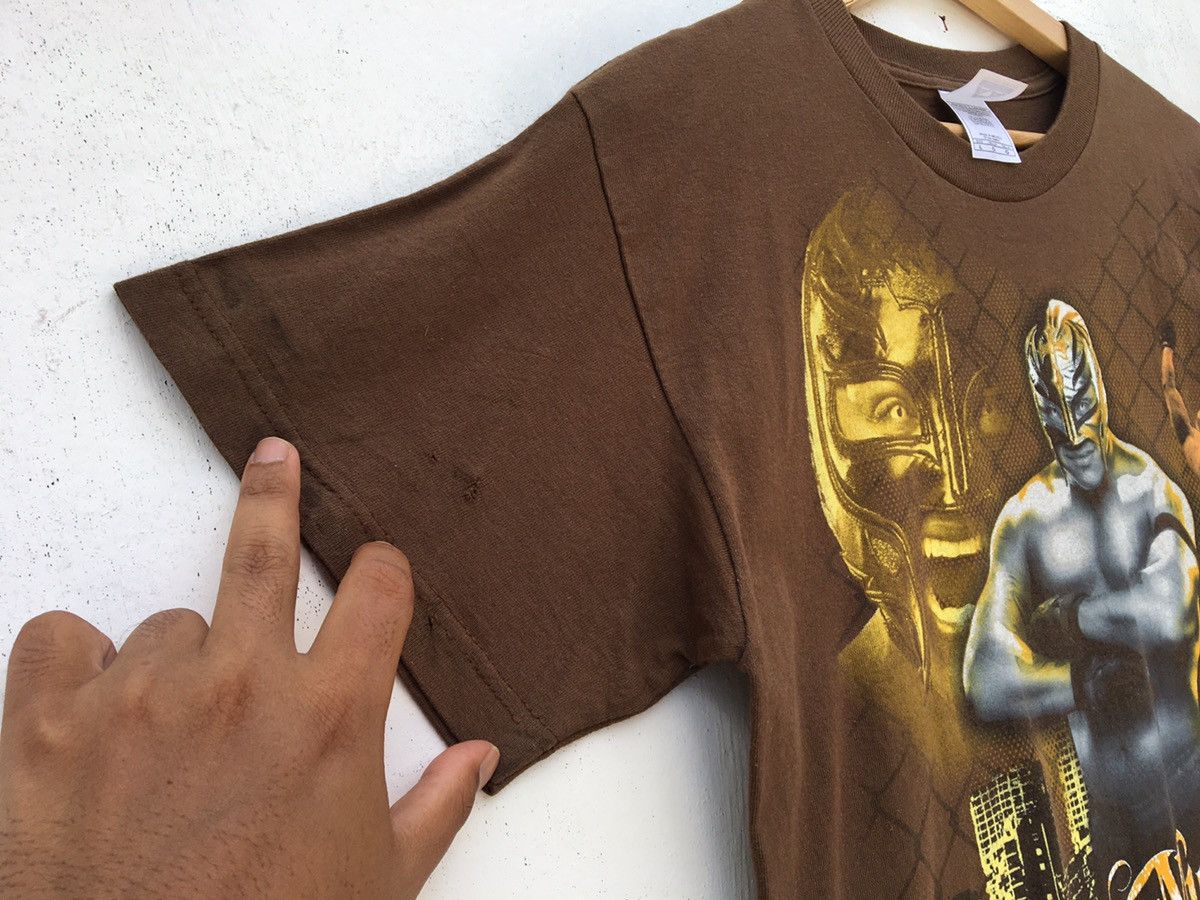 WWE Vintage 90s Rey Mysterio WWE Youth T-Shirt Size US S / EU 44-46 / 1 - 9 Thumbnail