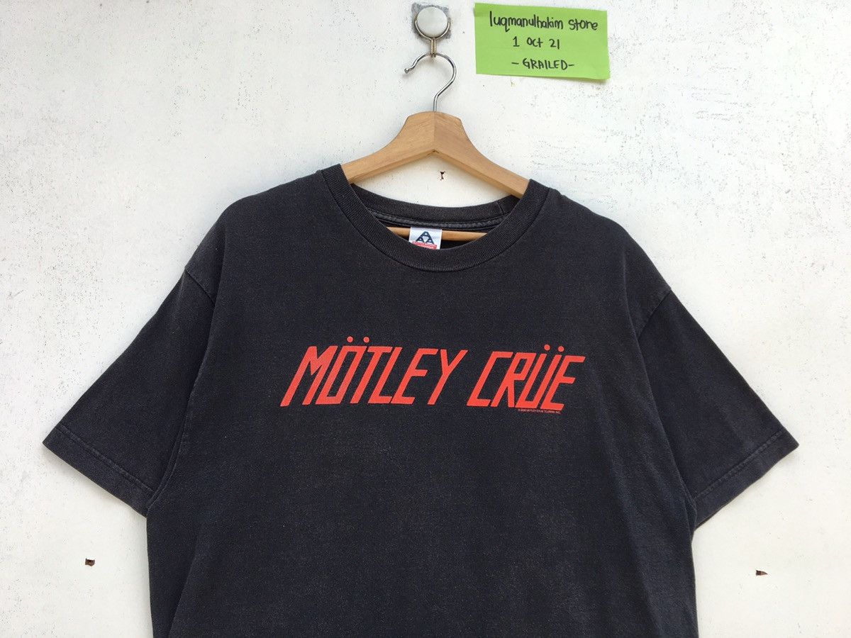 Band Tees Vintage 2005 Montley Crue SIN Fan Club Tour Tee Size US M / EU 48-50 / 2 - 6 Thumbnail