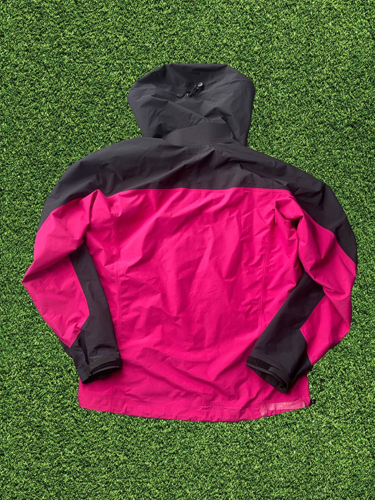 Arc'teryx × Concepts Concepts X Arc'teryx Beta SL Jacket