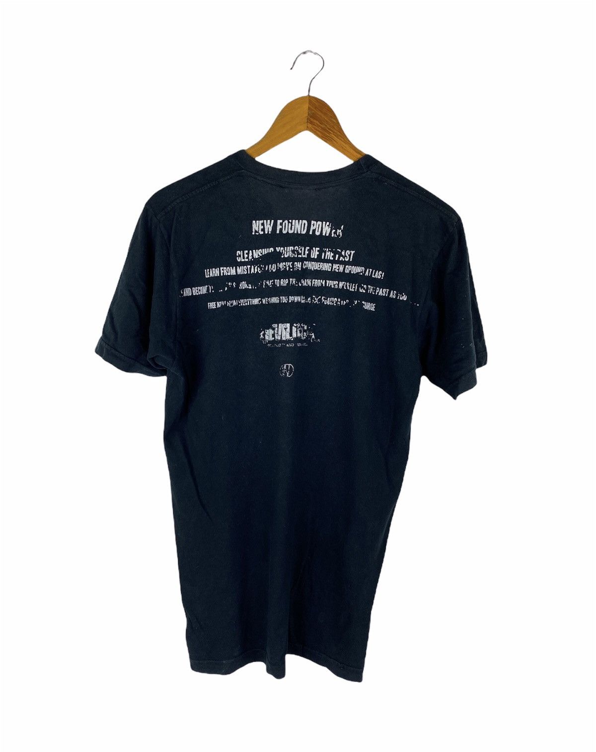 Devilock × Japanese Brand Vintage Devilock “New Found Power” Black T-Shirt, Streetwear Size US M / EU 48-50 / 2 - 2 Thumbnail