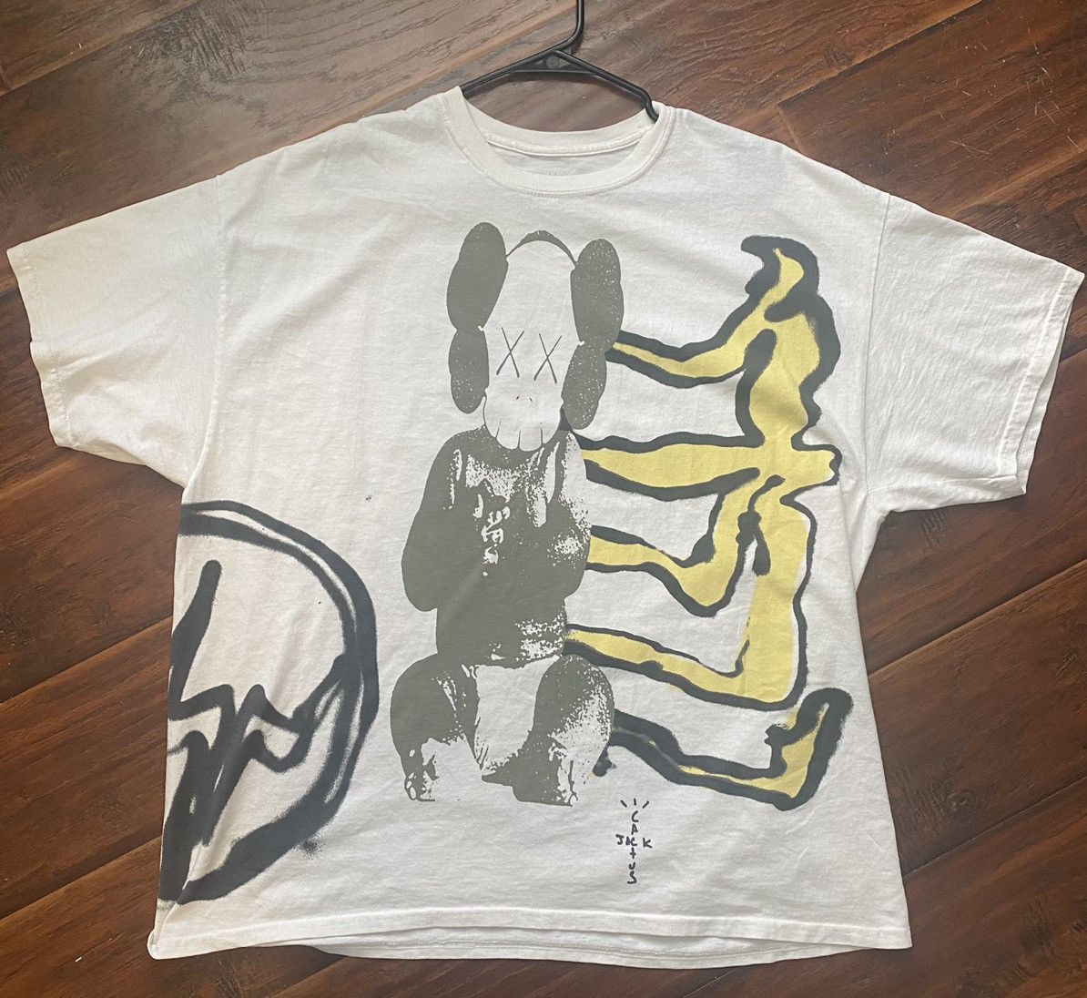 Travis Scott Travis Scott x Kaws x Fragment Tee - XL - Aged Yellow ...