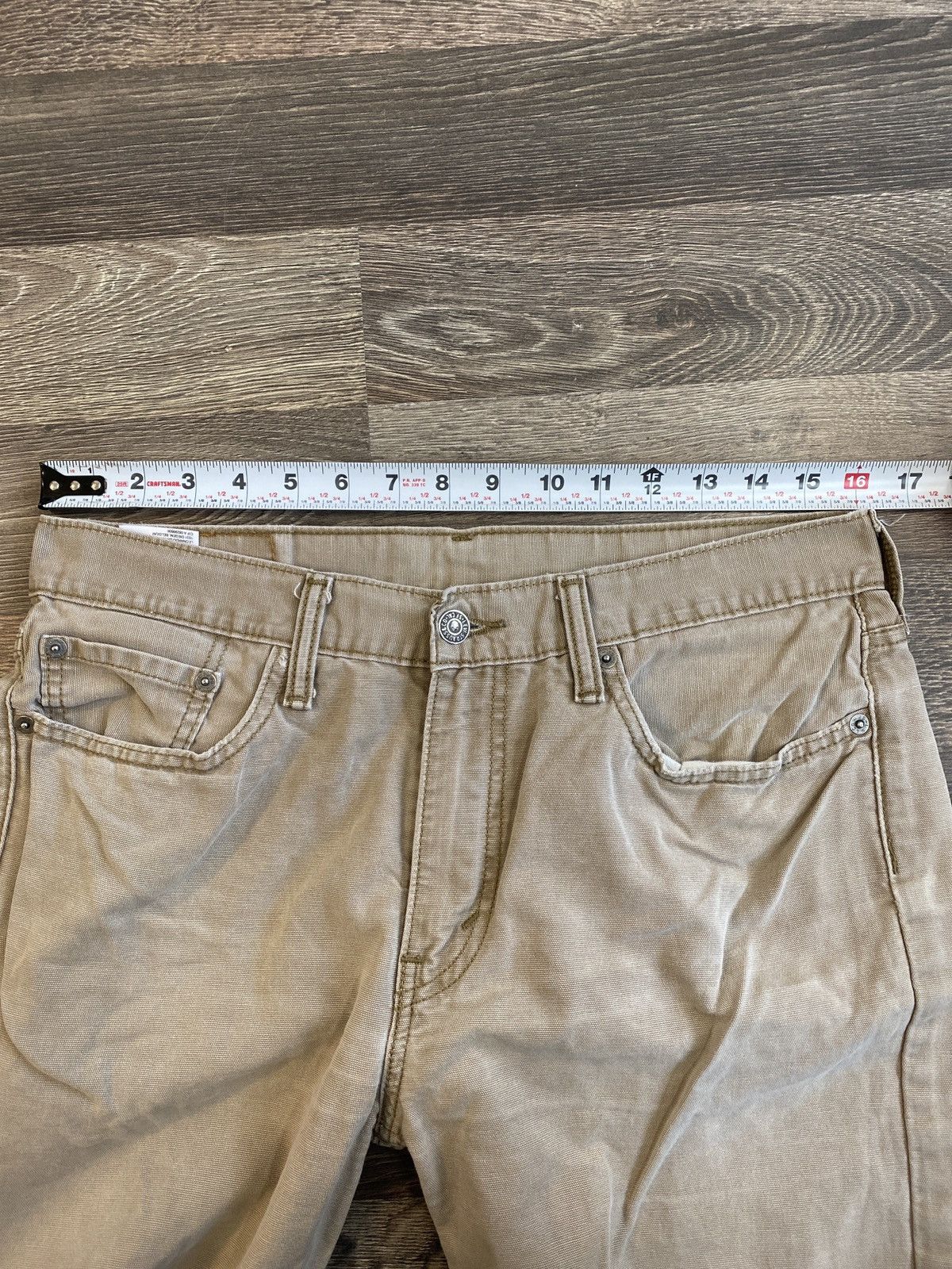 Levi's × Levi's Vintage Clothing × Vintage Levi’s 514 Creme / Khaki straight legged Jeans / Denim Size US 33 - 8 Thumbnail