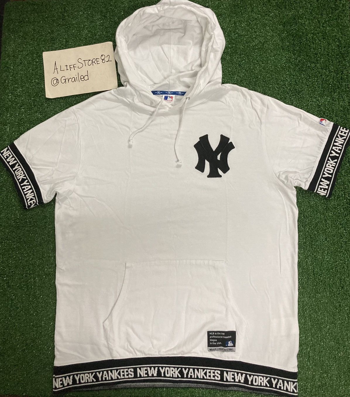 New York Yankees Short Sleeve Hoodie