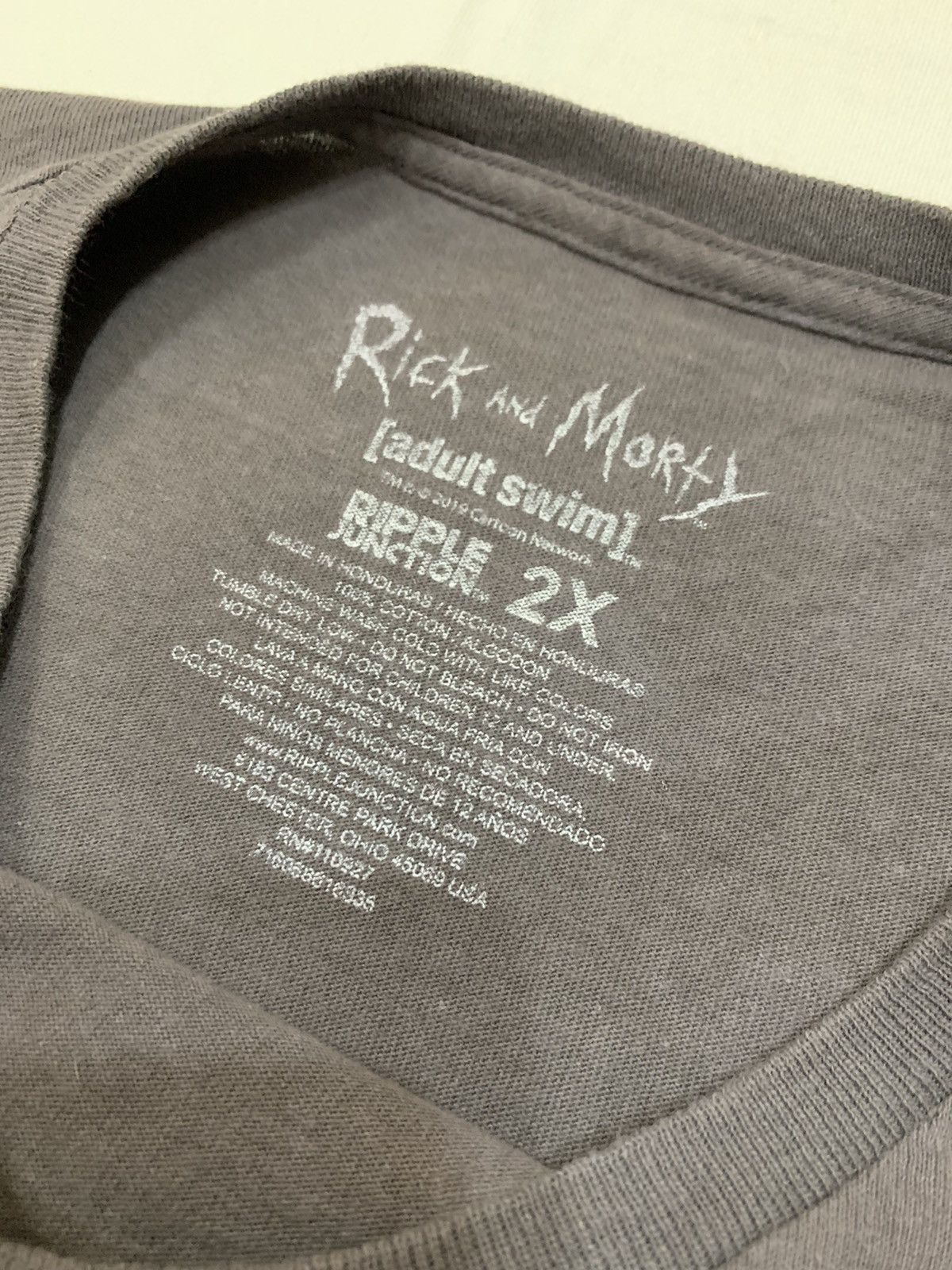 Cartoon Network RICK & MORTY X ADULT SWIM SHIRT RIPPLE JUNCTION Size US XL / EU 56 / 4 - 6 Thumbnail