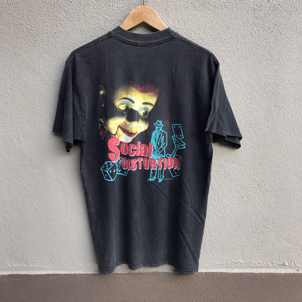 Band Tees Vintage rare 90s SOCIAL DISTORTION band tee punk rock Size US L / EU 52-54 / 3 - 1 Thumbnail