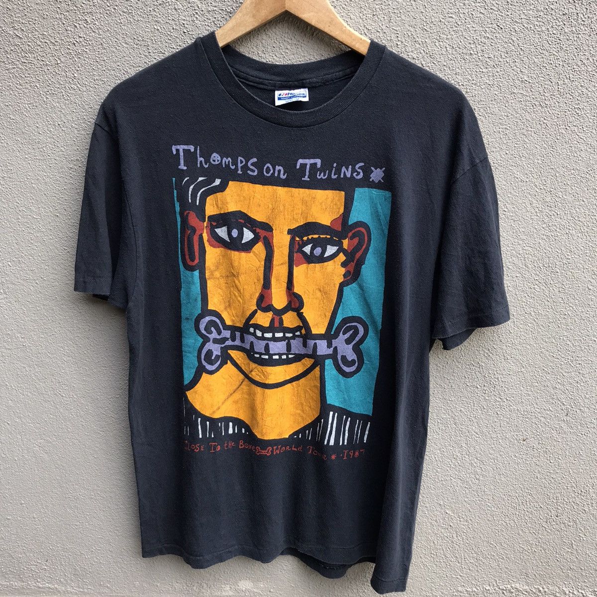 Band Tees Vintage 80s THOMPSON TWINS band tee post punk new wave Size US L / EU 52-54 / 3 - 2 Thumbnail