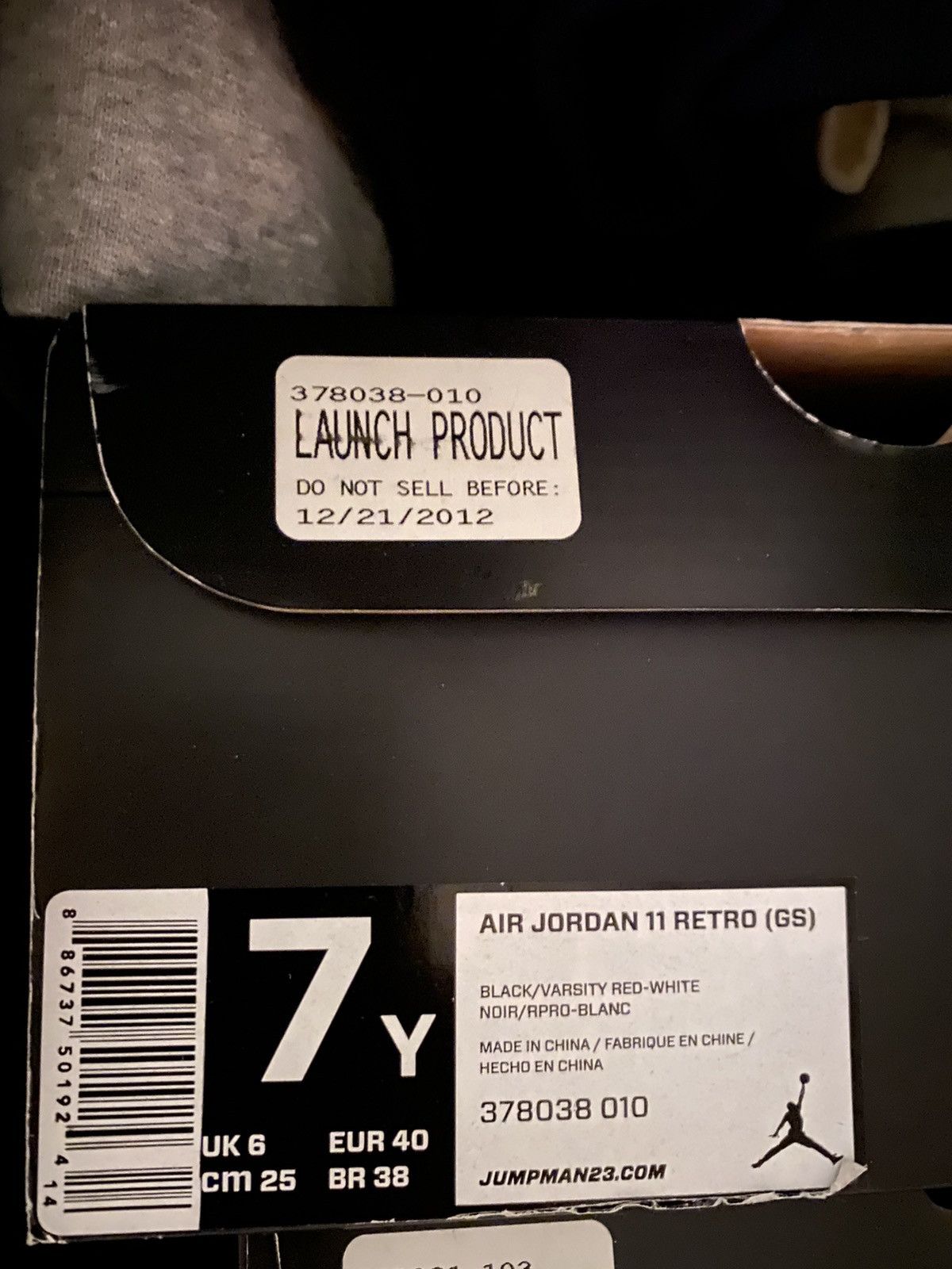 Jordan Brand Air Jordan 11 Retro GS Bred 2012 Size US 7 / EU 40 - 5 Thumbnail