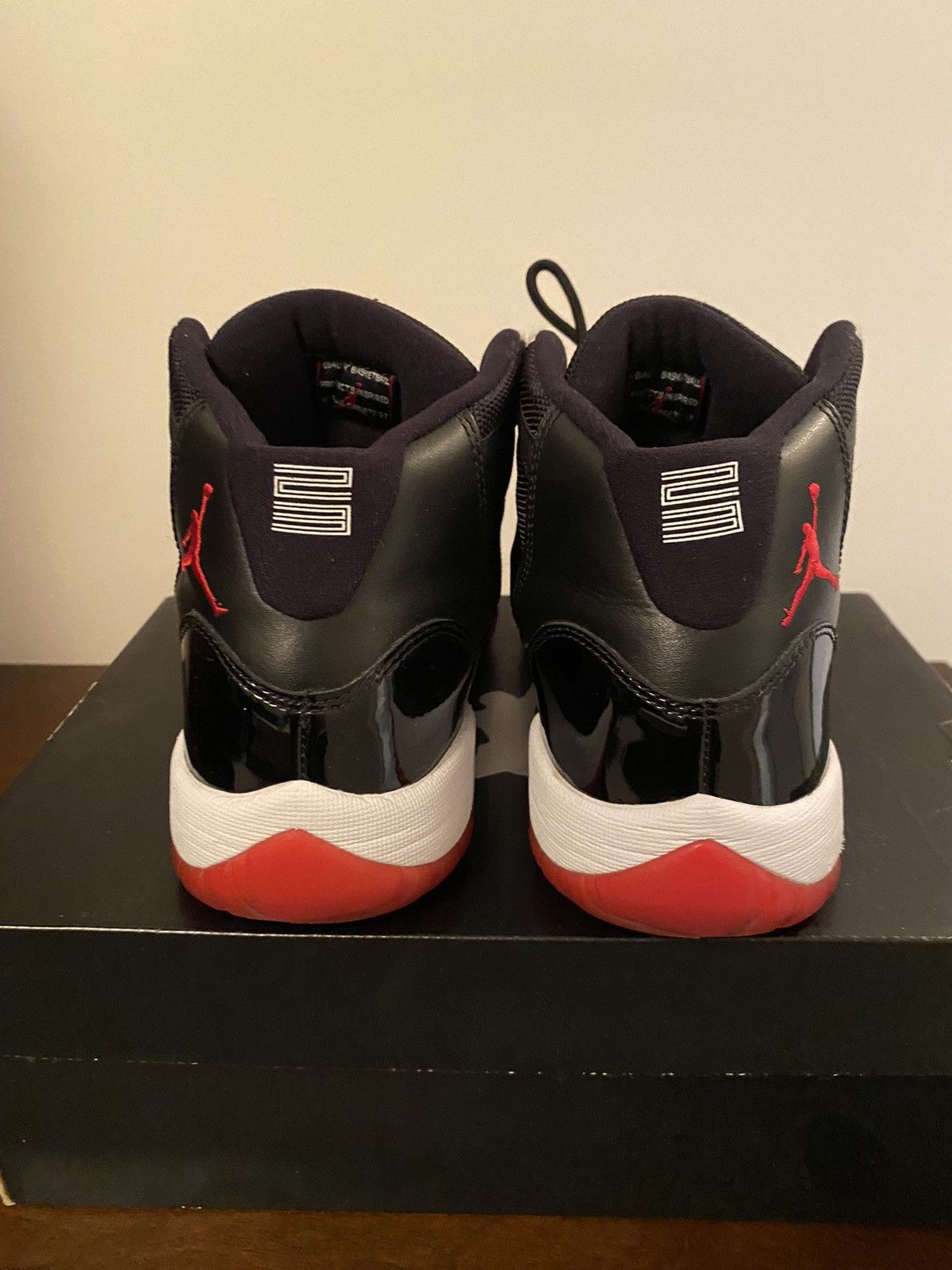 Jordan Brand Air Jordan 11 Retro GS Bred 2012 Size US 7 / EU 40 - 3 Thumbnail