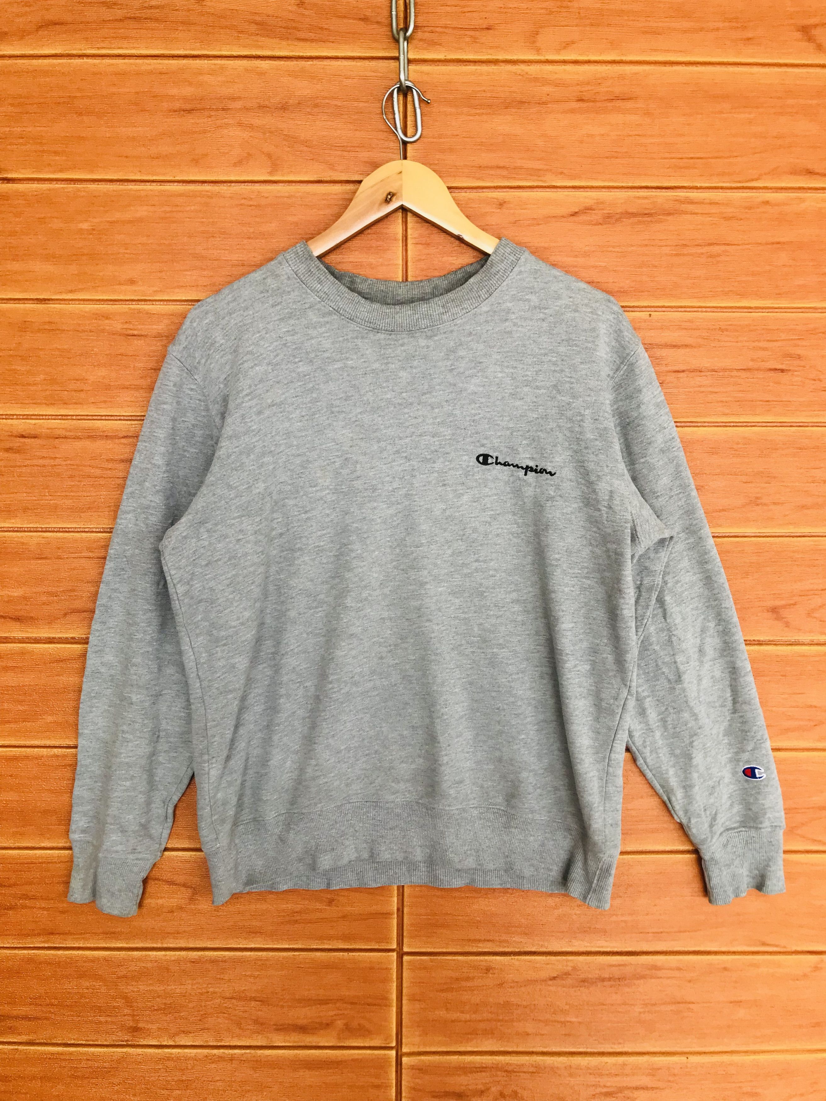 Champion × Vintage Vintage CHAMPION Small Logo Embroidered Sweatshirt Size US L / EU 52-54 / 3 - 1 Thumbnail
