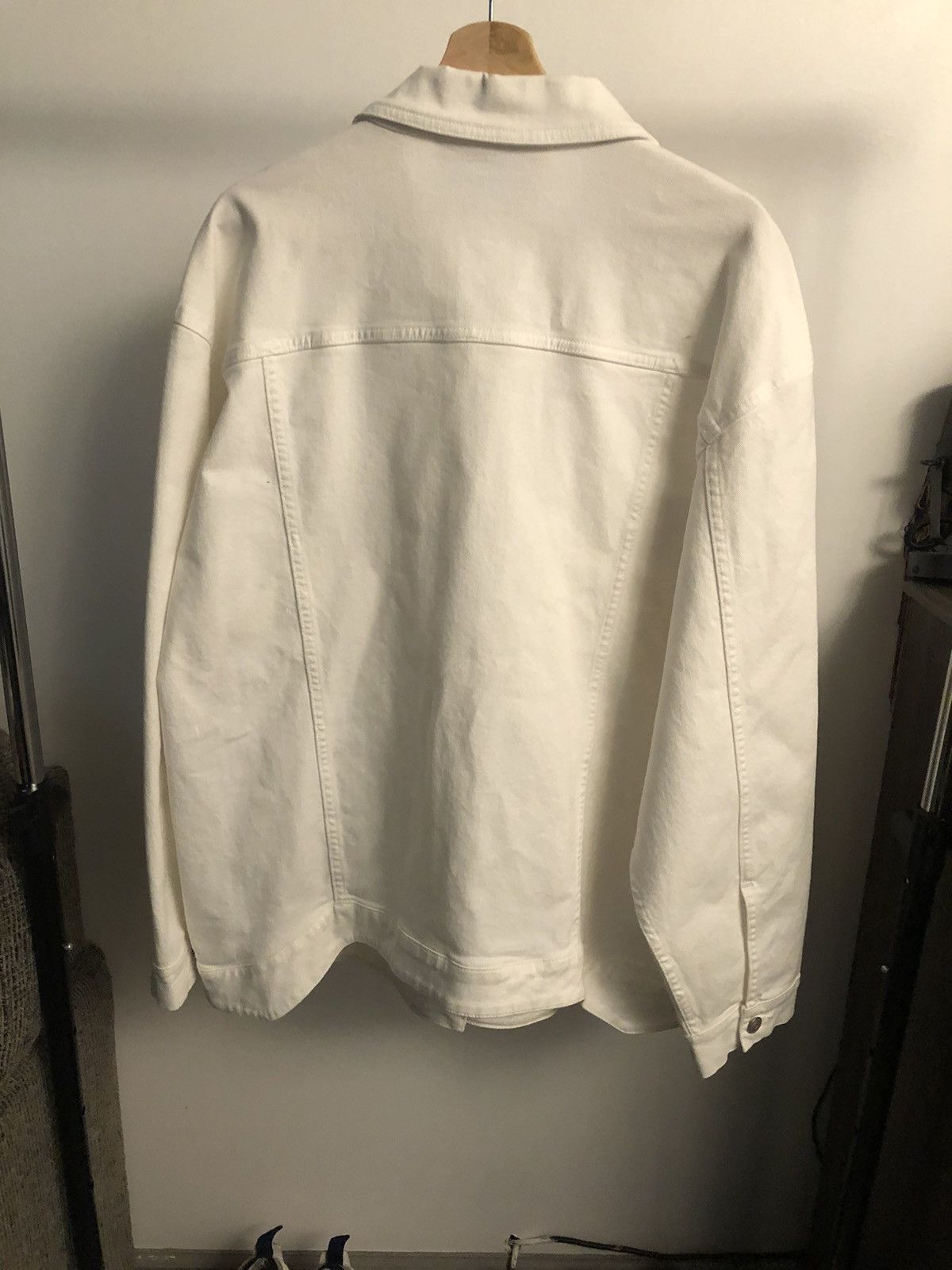 1017 ALYX 9SM × Alyx × Matthew Williamson 1017 Alyx 9sm S19 White Denim Jacket M/L Size US L / EU 52-54 / 3 - 10 Thumbnail