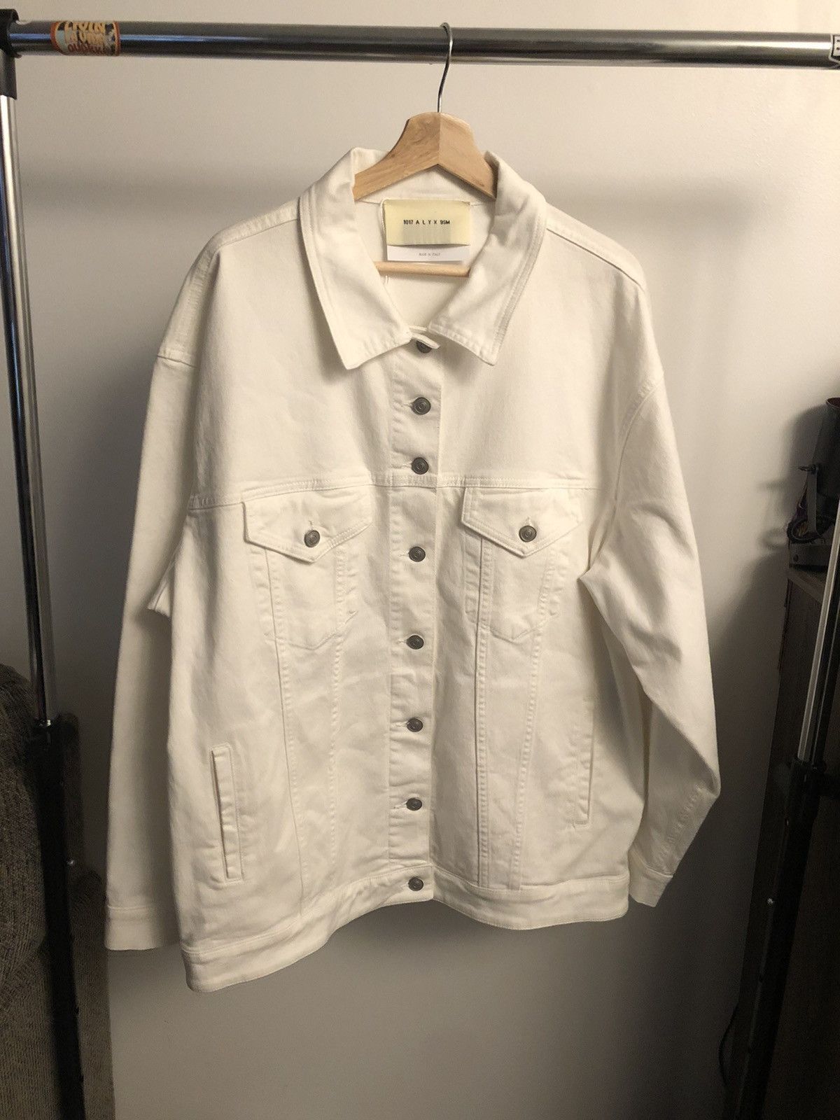 1017 ALYX 9SM × Alyx × Matthew Williamson 1017 Alyx 9sm S19 White Denim Jacket M/L Size US L / EU 52-54 / 3 - 1 Thumbnail