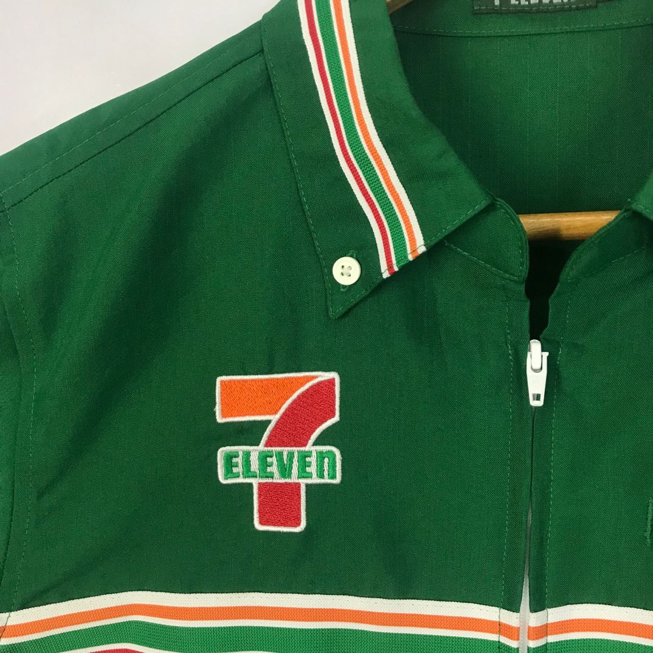 Japanese Brand 🔥 Vintage 90's 7 ELEVEN Embroidery Design Zipper Jacket Size US S / EU 44-46 / 1 - 2 Thumbnail