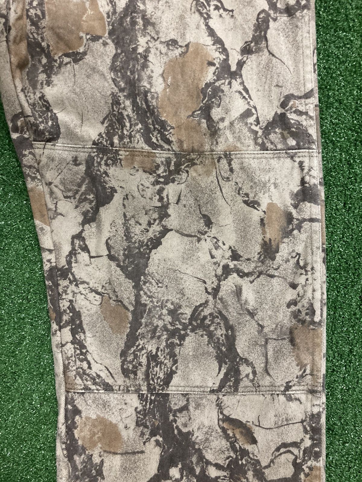 Vintage × Wrangler !LastDrop!Vintage Wrangler Camo Hunting Distressed Jeans Size US 42 / EU 58 - 9 Thumbnail
