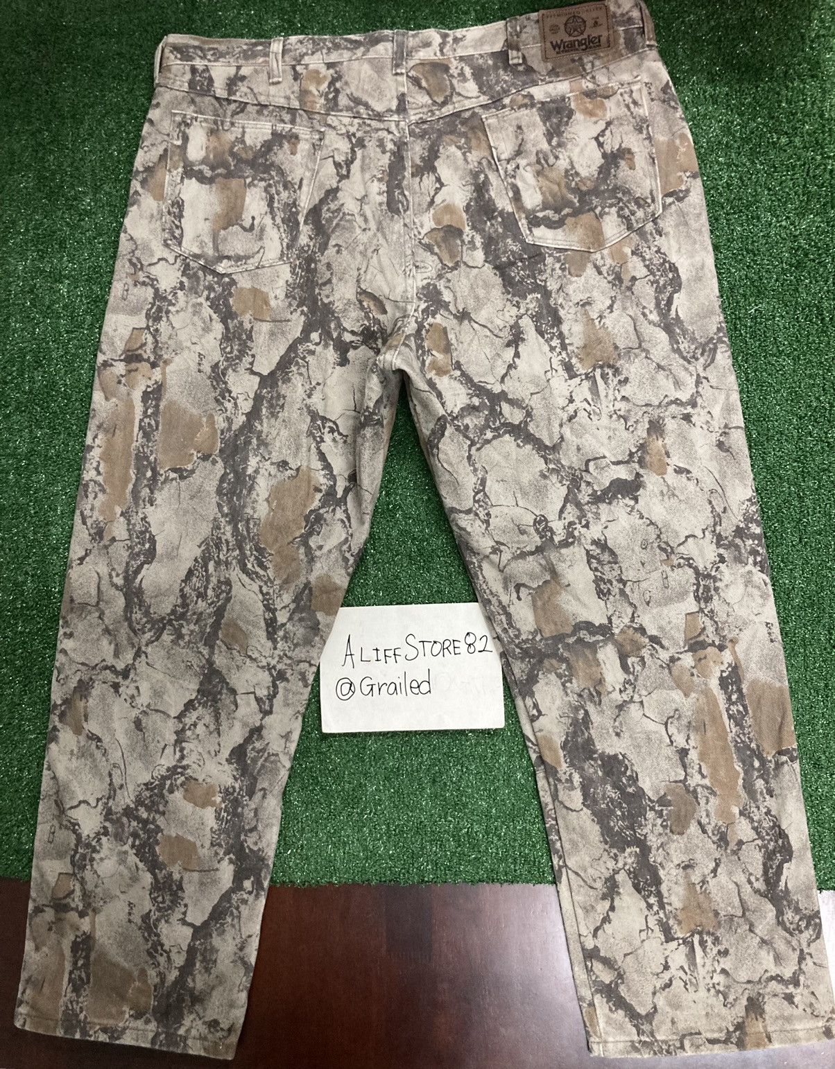 Vintage × Wrangler !LastDrop!Vintage Wrangler Camo Hunting Distressed Jeans Size US 42 / EU 58 - 2 Thumbnail