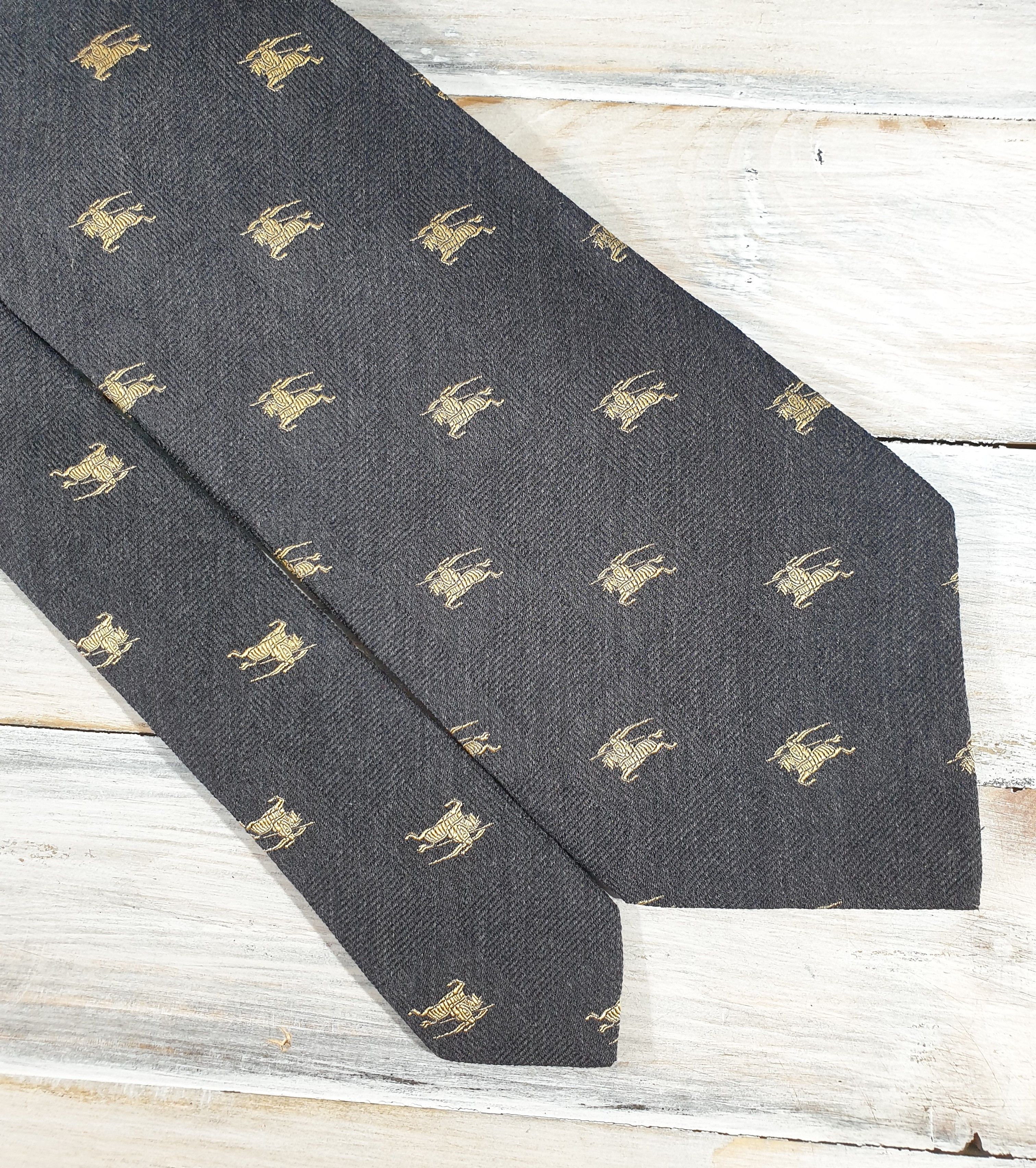 Burberry Burberrys Of London Monogram Men's Tie 60% Silk 40% Wool Size ONE SIZE - 4 Thumbnail