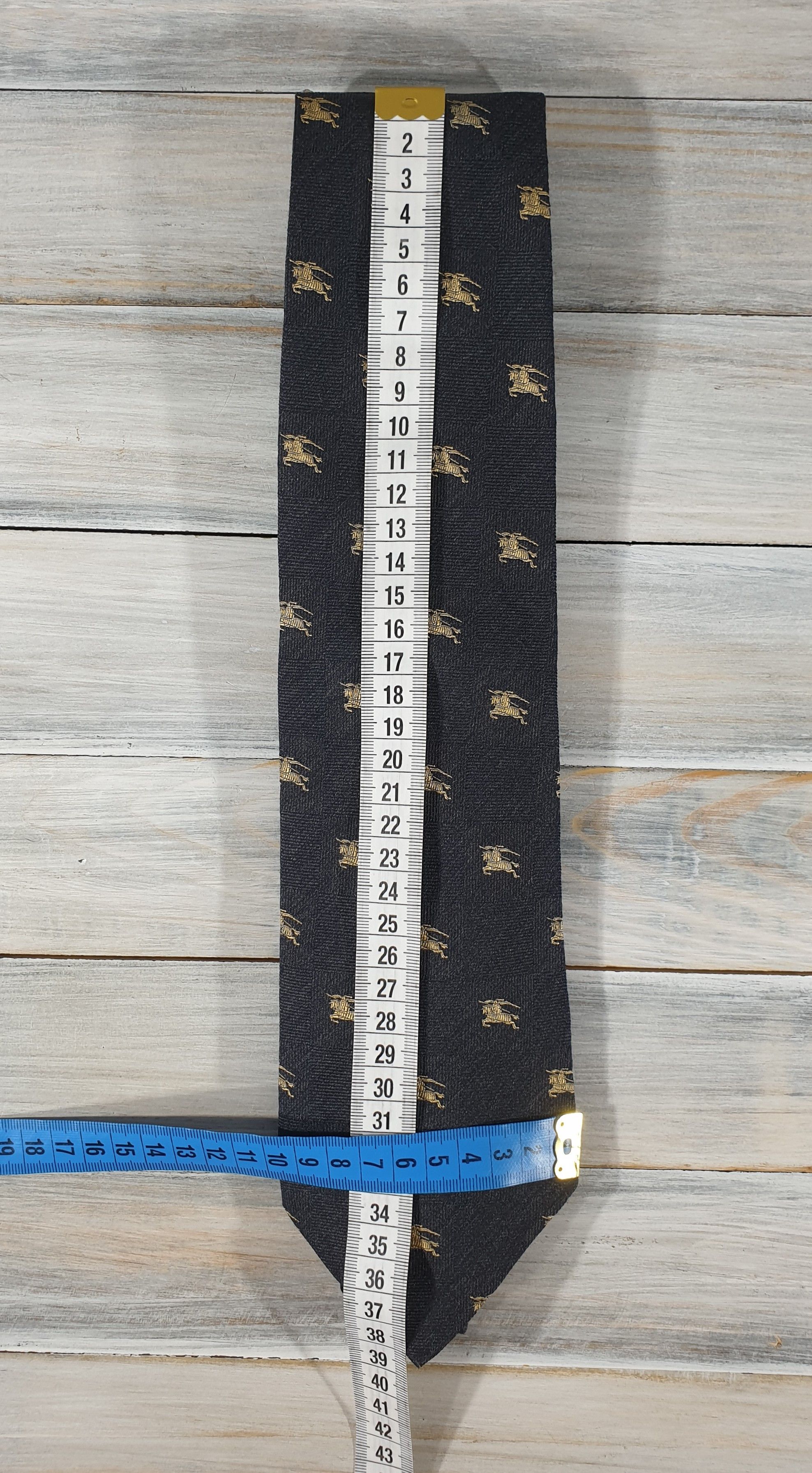 Burberry Burberrys Of London Monogram Men's Tie 60% Silk 40% Wool Size ONE SIZE - 13 Thumbnail