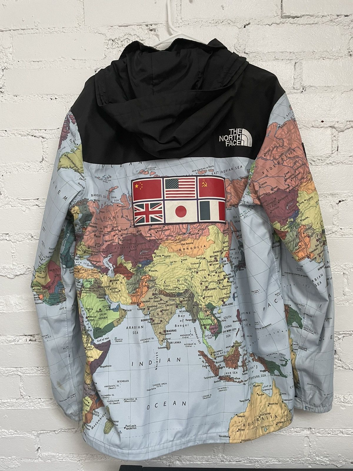 Expedition Coaches Maps Atlas Jacket Multi