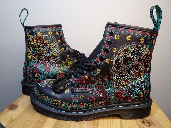 Doc martens day hot sale of the dead