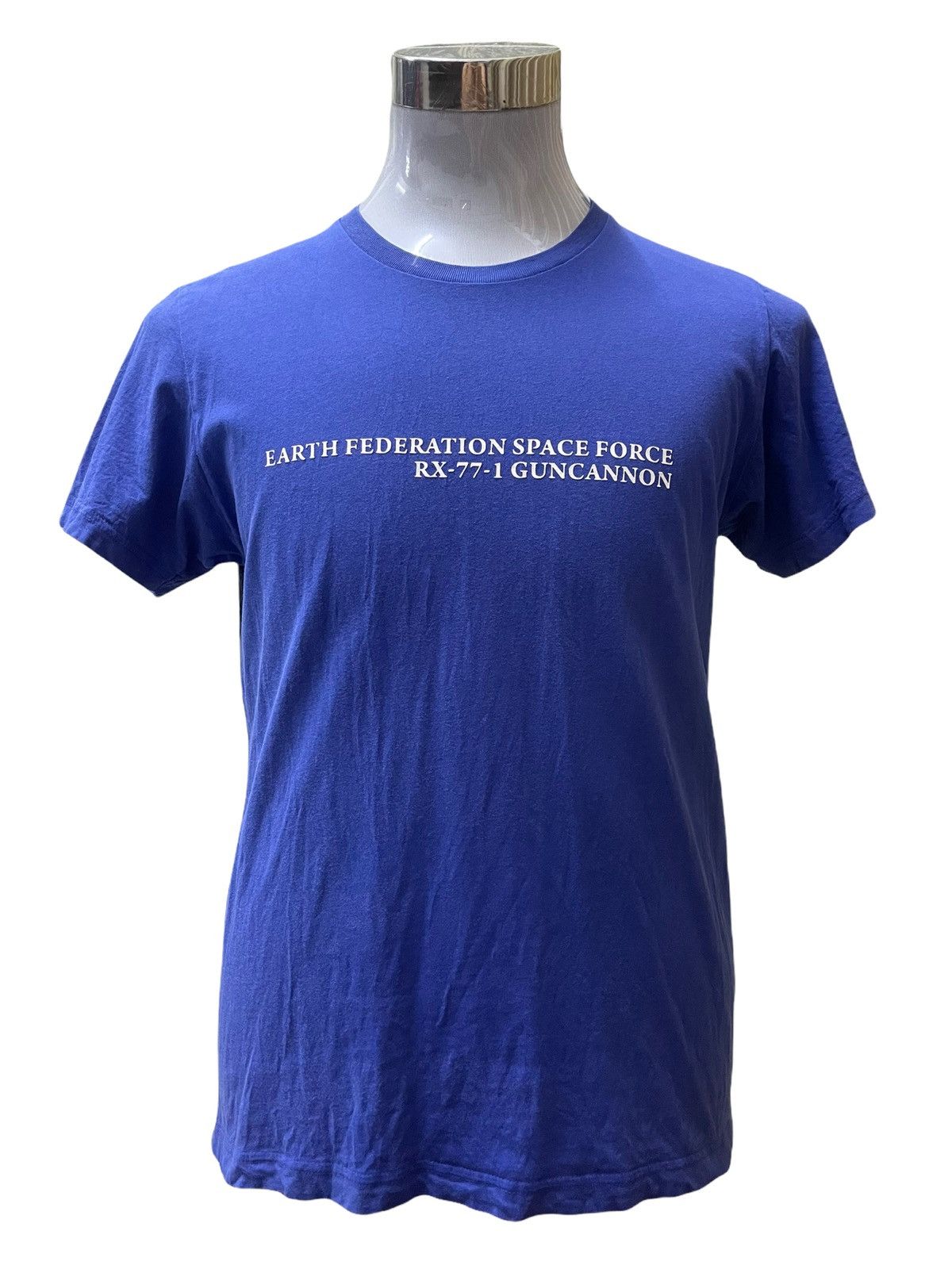 Uniqlo Gundam T shirt