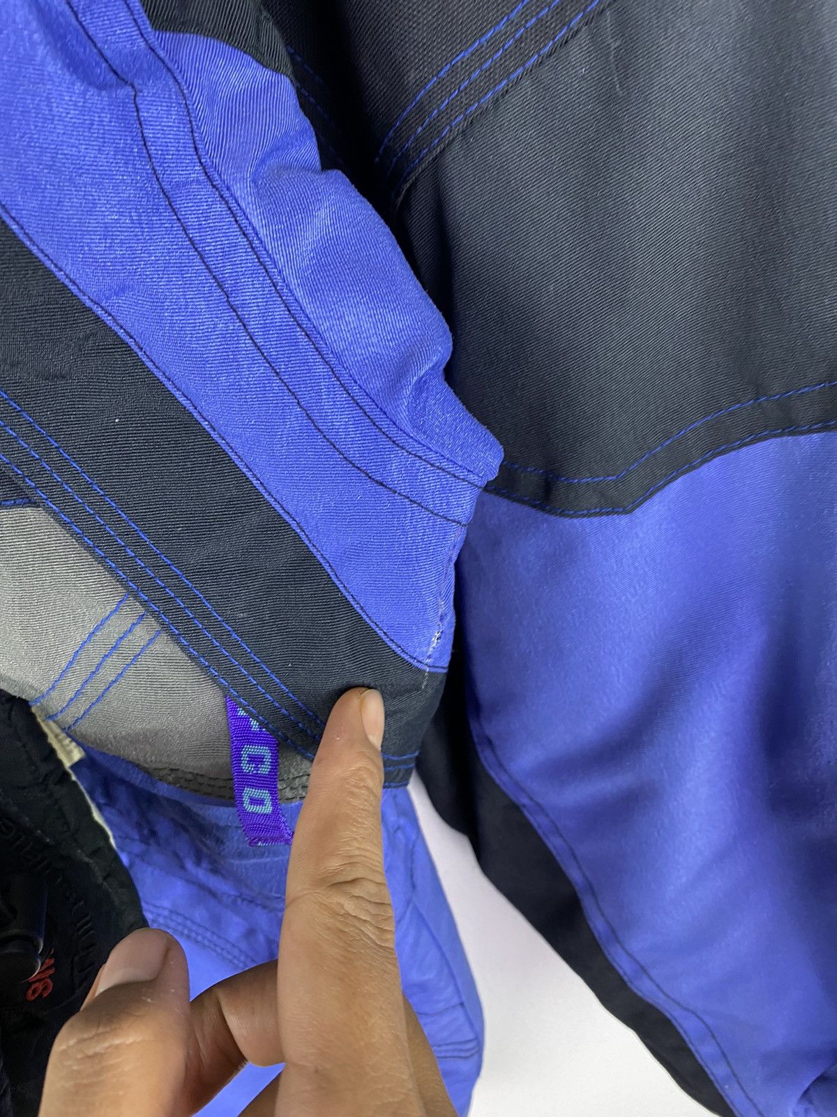 Japanese Brand 🔥DHL SHIPPPING🔥POWER SKIING JACKET WITH GLOVES Size US L / EU 52-54 / 3 - 9 Thumbnail
