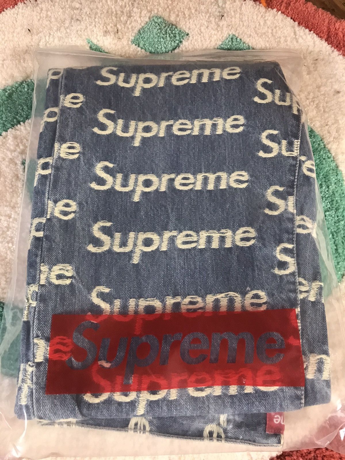 Supreme Supreme Frayed Logos Regular Jean SIZE 30 | Grailed