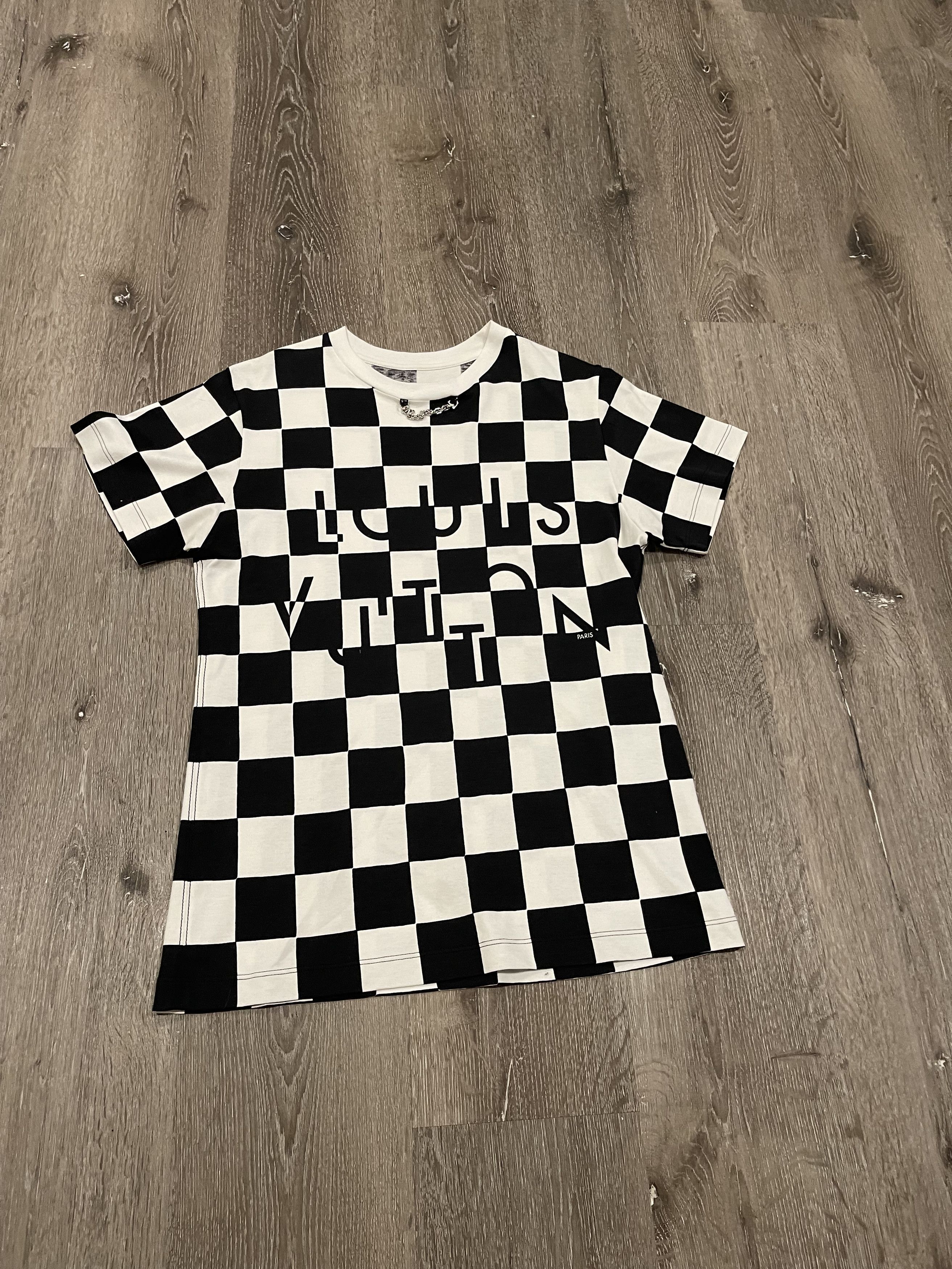 Louis Vuitton チェッカーパターン Tシャツ XL Louis Vuitton チェッカーパターン Tシャツ XL Louis Vuitton