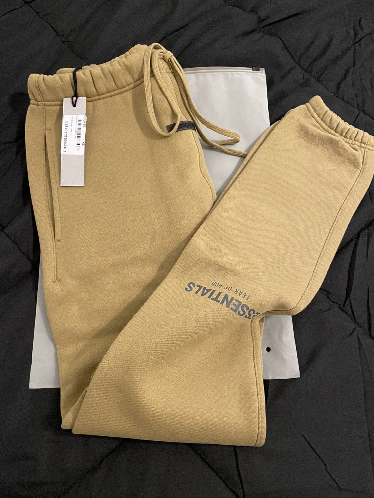 Hotsell Fear of Gos ESSENTIALS Tan sweatpants FW21 M