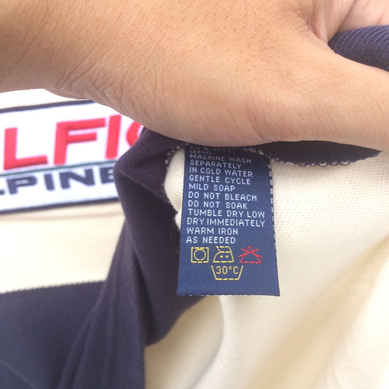 Tommy Hilfiger Deadstock Vintage 90s Tommy Hilfiger Polo | Alpine Gear Size US S / EU 44-46 / 1 - 5 Thumbnail