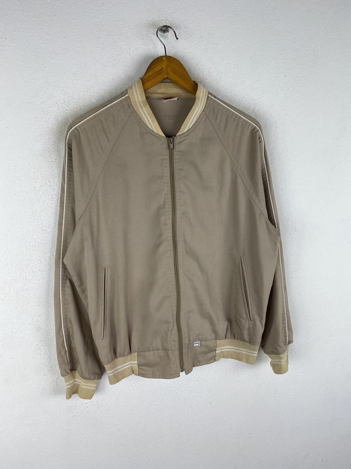 Levi's 🔥DHL SHIPPPING🔥VINTAGE LEVIS OLYMPIC JACKET MADE IN USA Size US M / EU 48-50 / 2 - 3 Thumbnail
