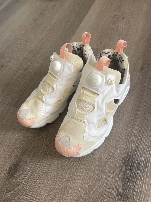 Reebok insta store pump fury sheep