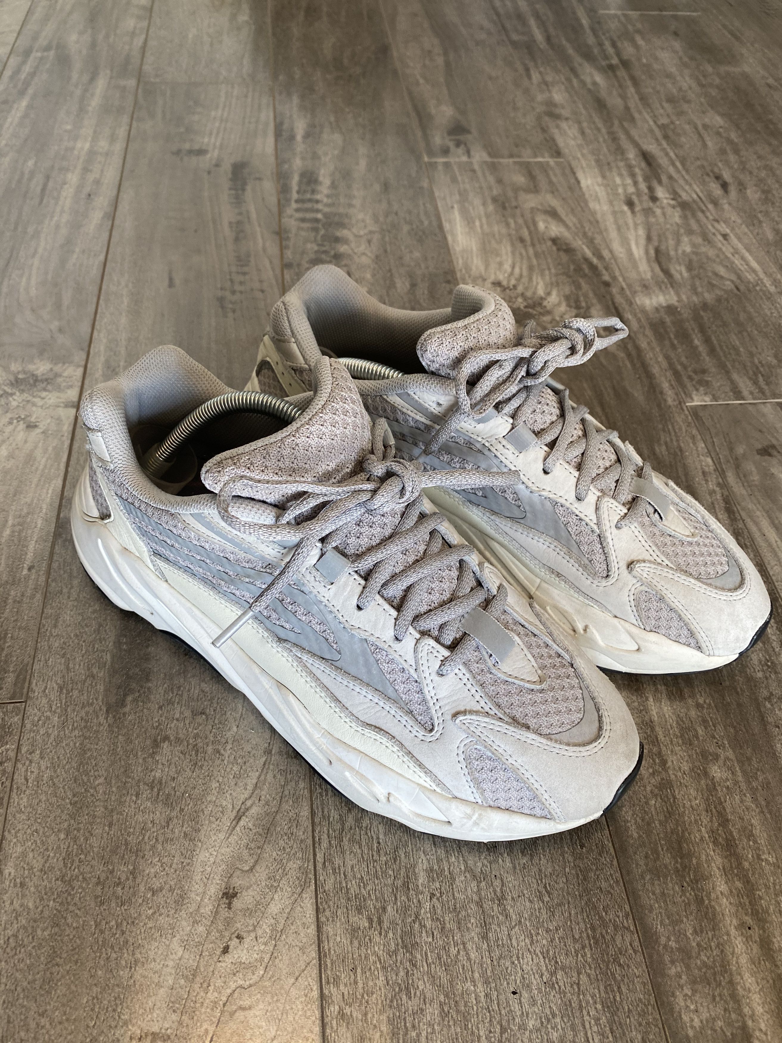 Adidas Yeezy 700 v2 Static