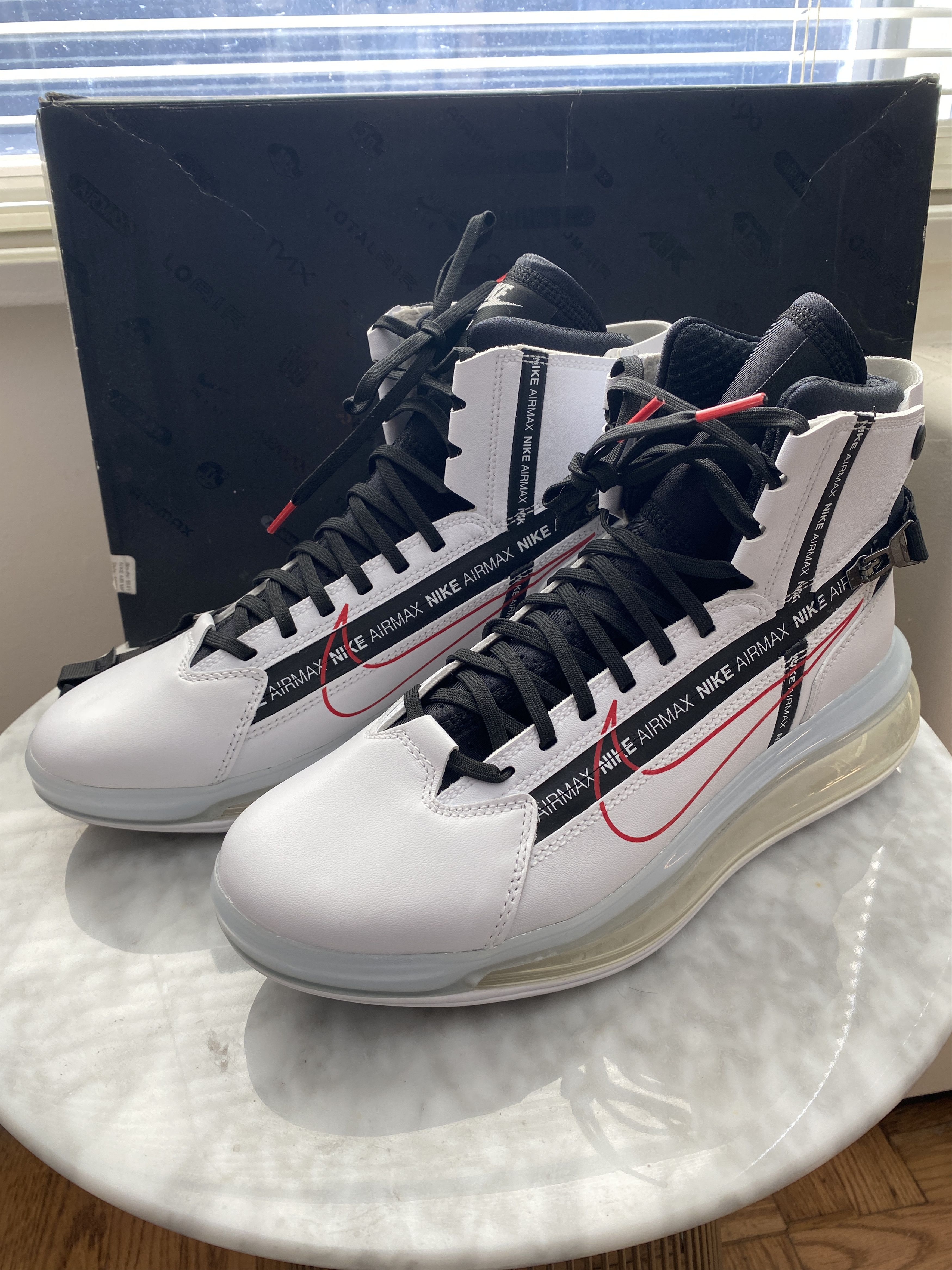 Size 8 Nike Air Max 720 Saturn White 2019 BRAND NEW Footwear