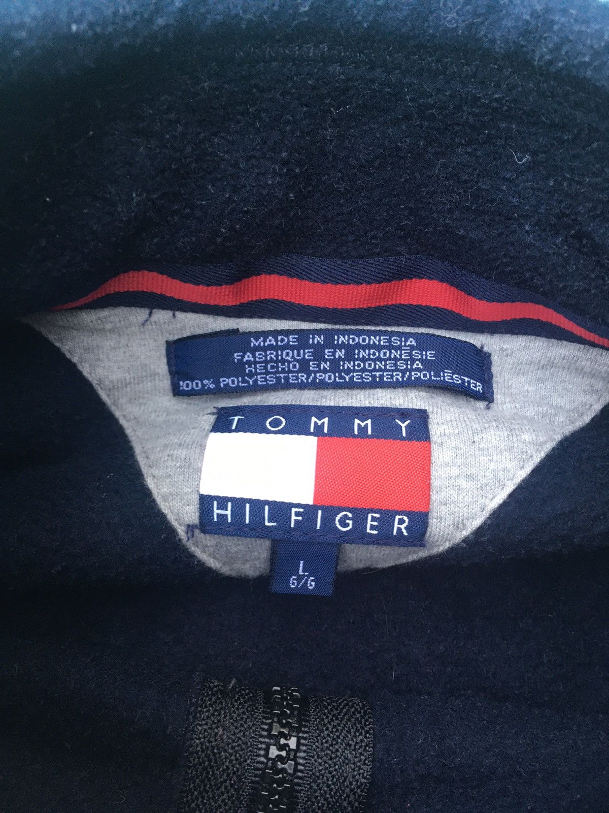 Tommy Hilfiger Vintage Tommy Hilfiger Big Logo Half Zipper Sweatshirt Size US L / EU 52-54 / 3 - 7 Thumbnail