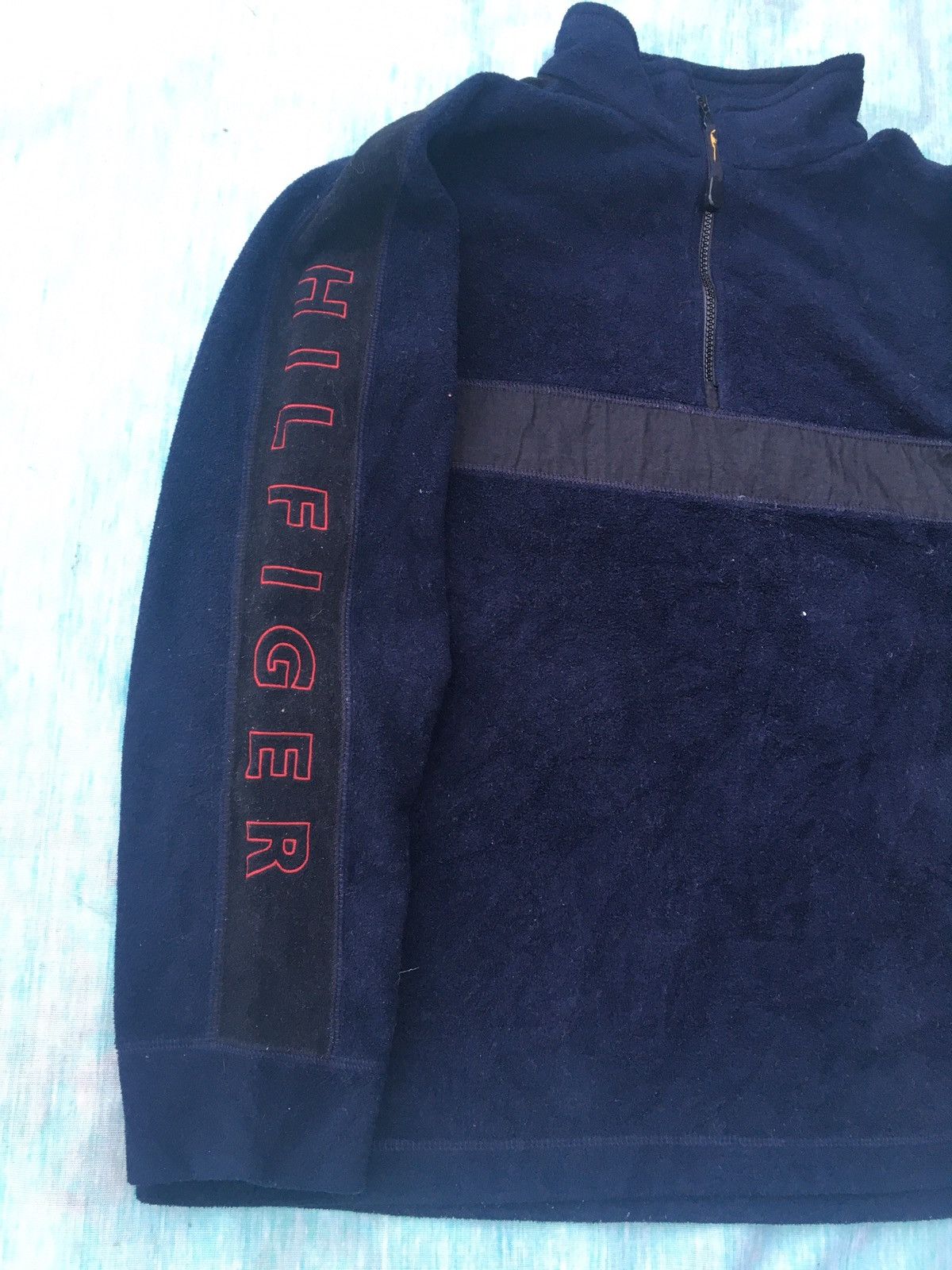 Tommy Hilfiger Vintage Tommy Hilfiger Big Logo Half Zipper Sweatshirt Size US L / EU 52-54 / 3 - 3 Thumbnail