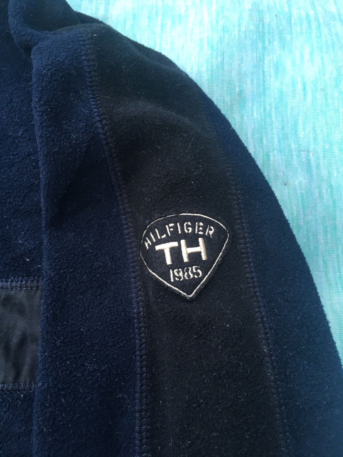 Tommy Hilfiger Vintage Tommy Hilfiger Big Logo Half Zipper Sweatshirt Size US L / EU 52-54 / 3 - 6 Thumbnail
